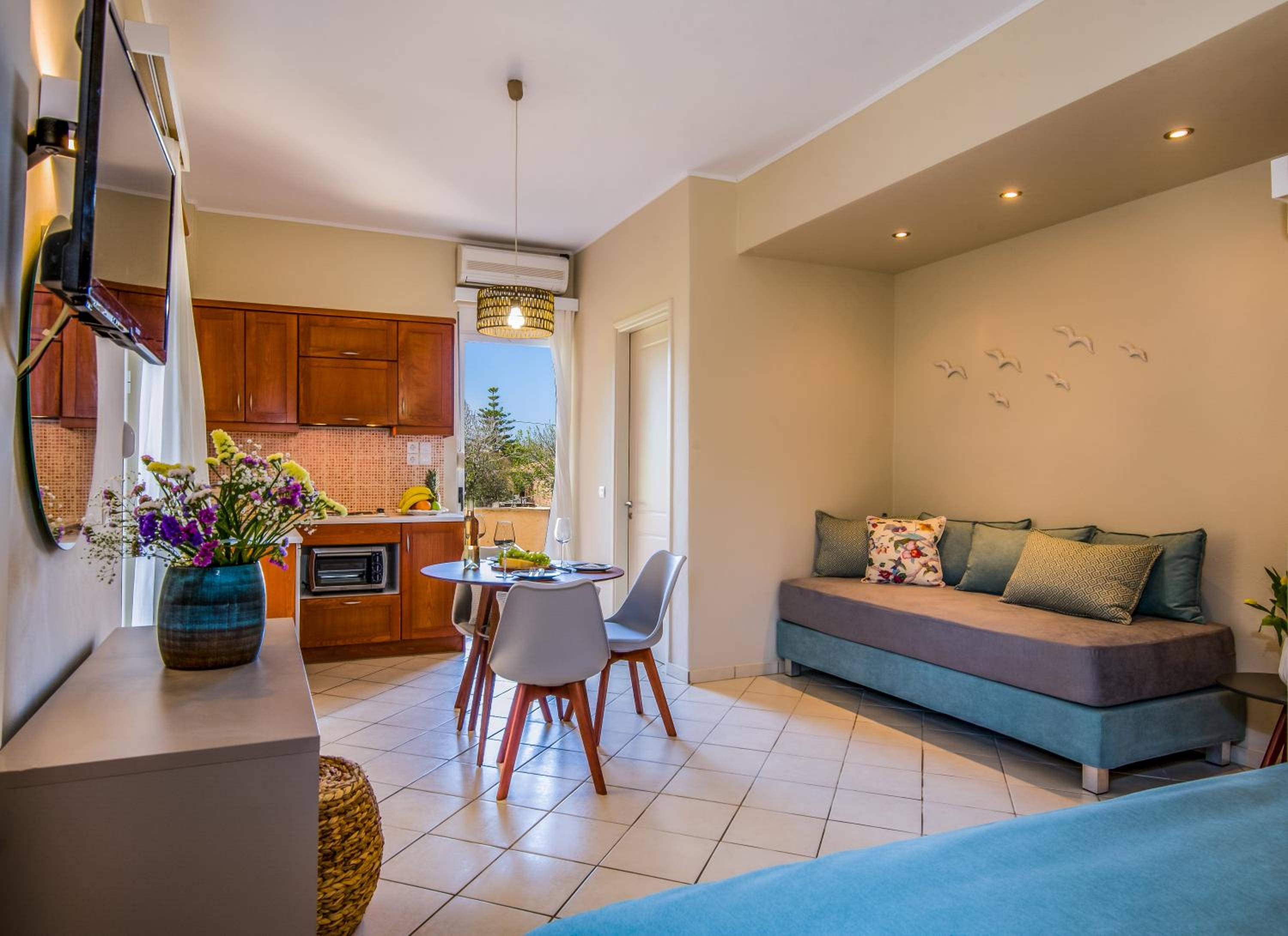 Triple Room with Balcony photo 2