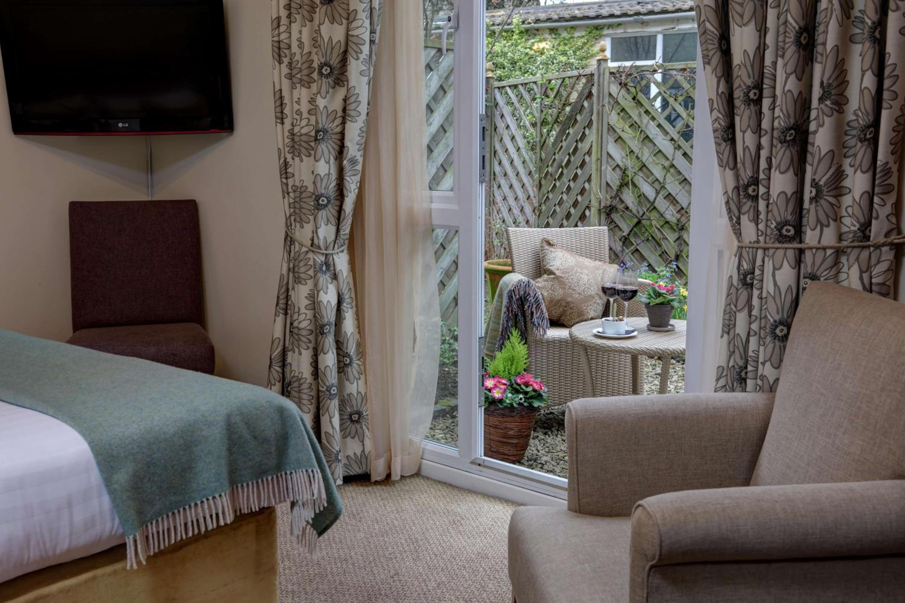 Standard Double Room - Photo 1