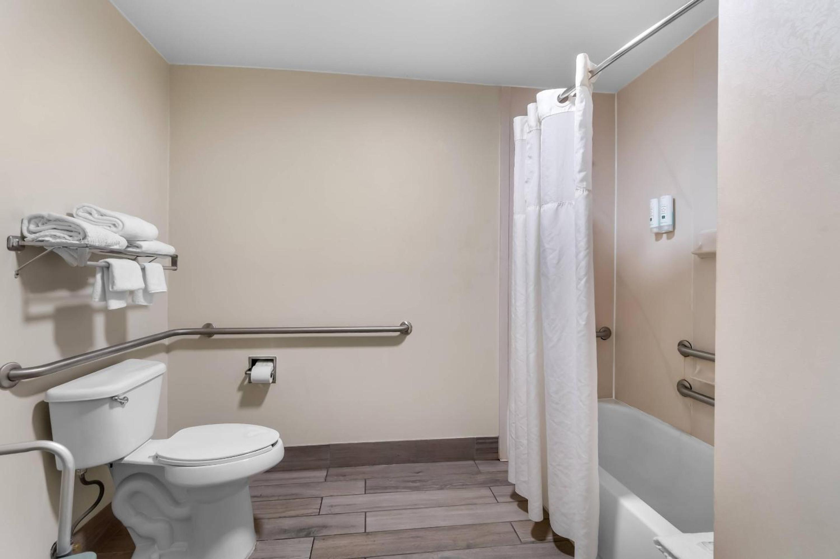 King Room - Disability Access/Non Smoking