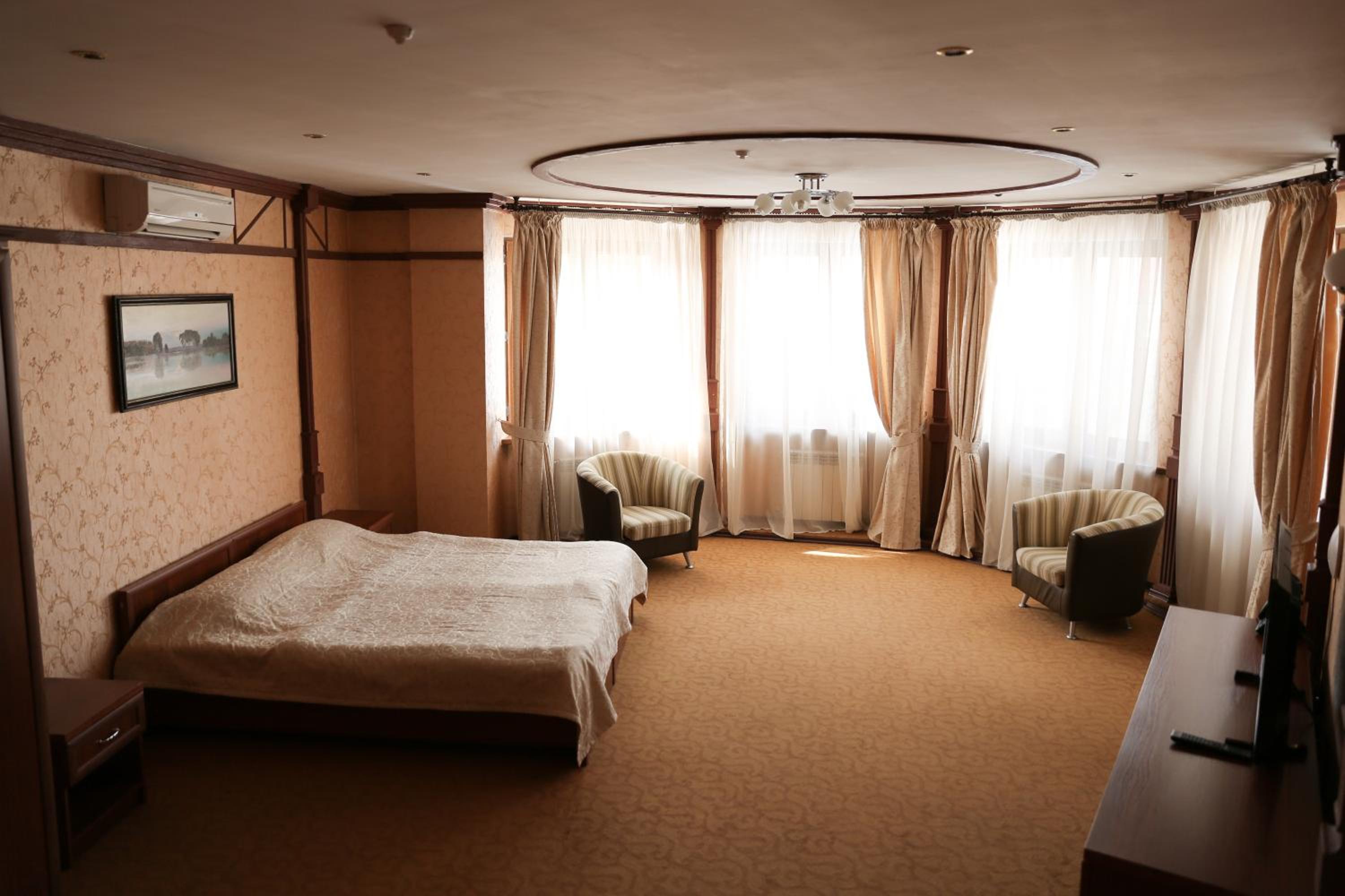 Suite photo 1