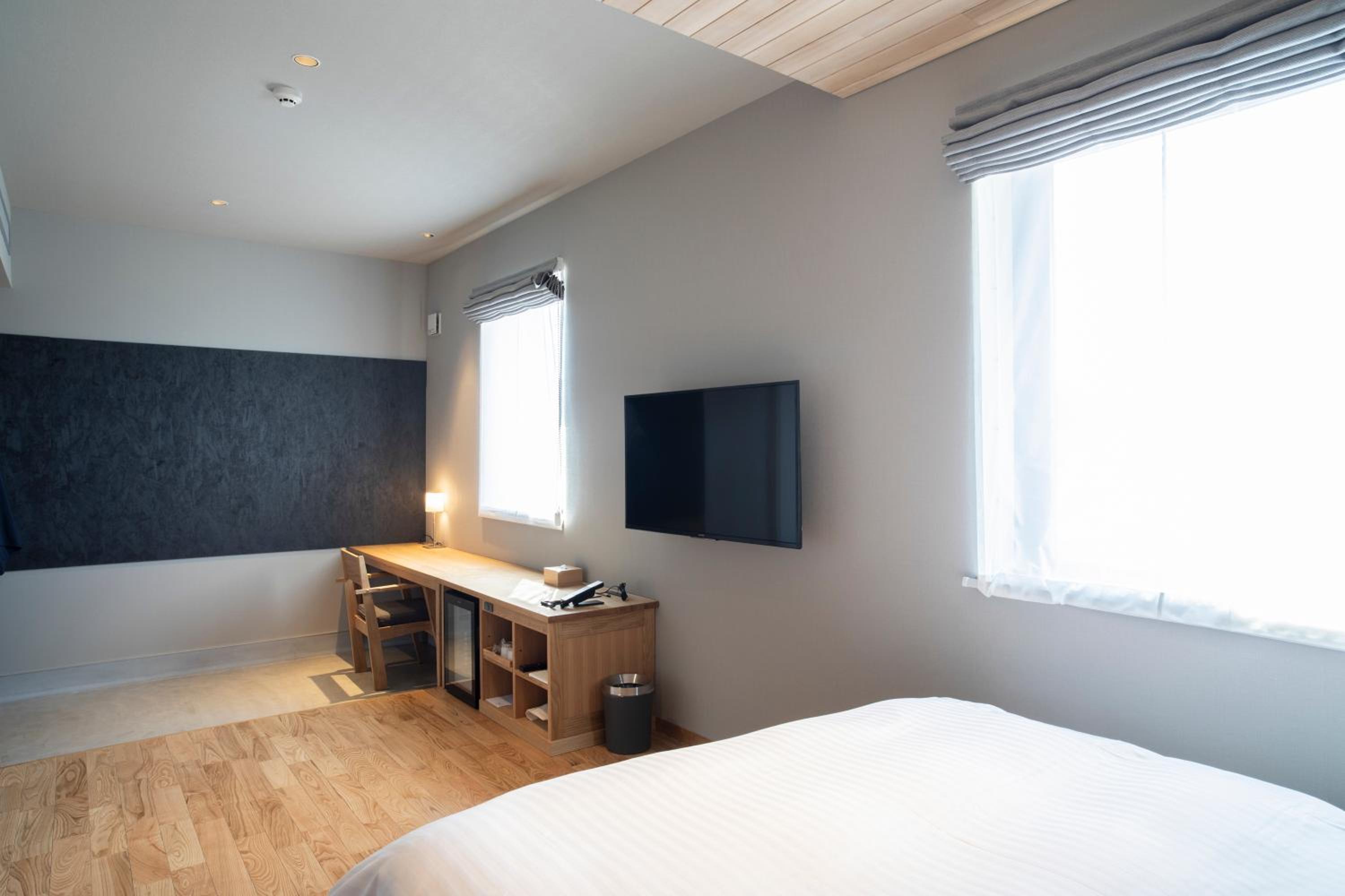 Deluxe Twin Room - Photo 3