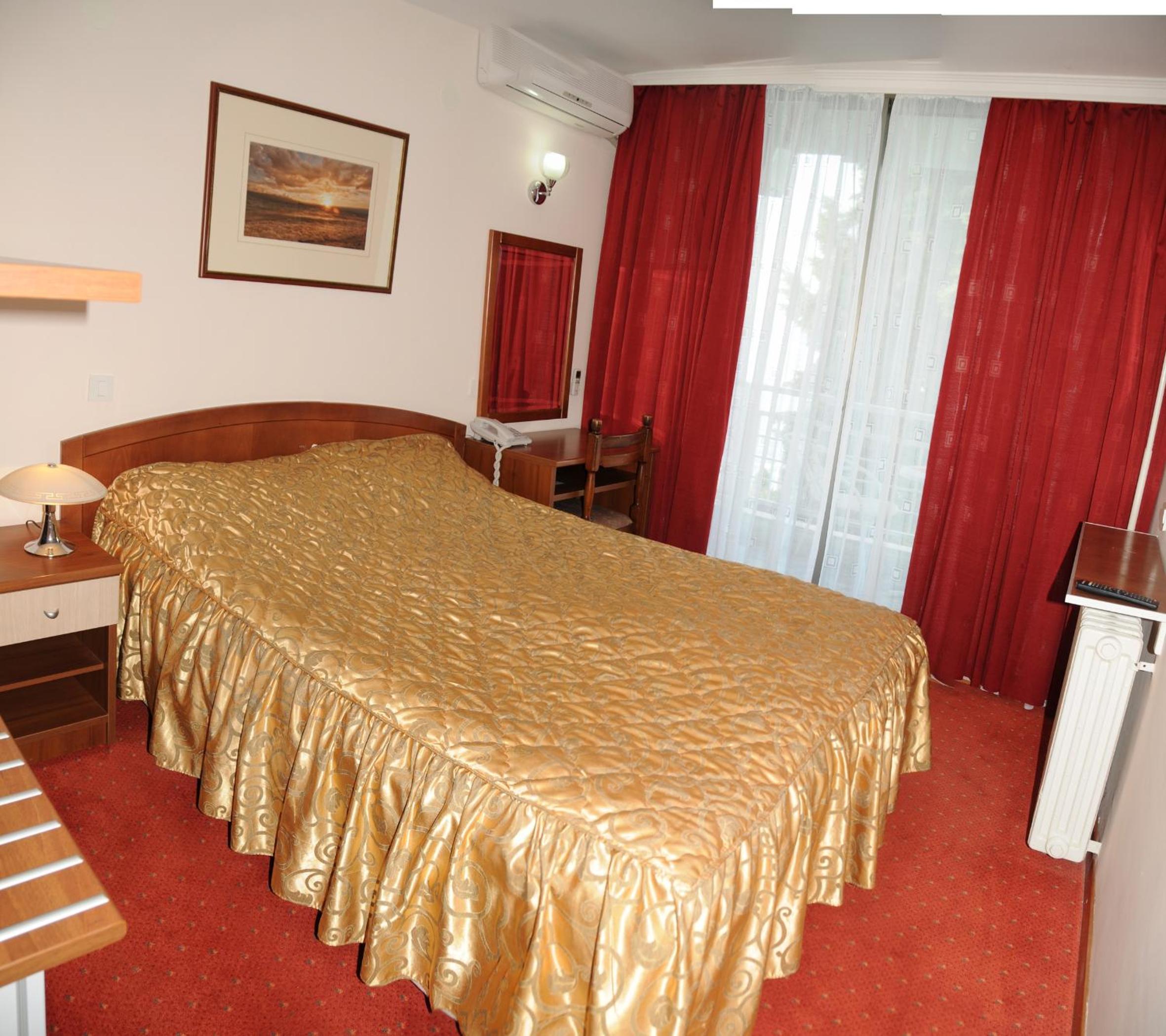 Single Room photo 2