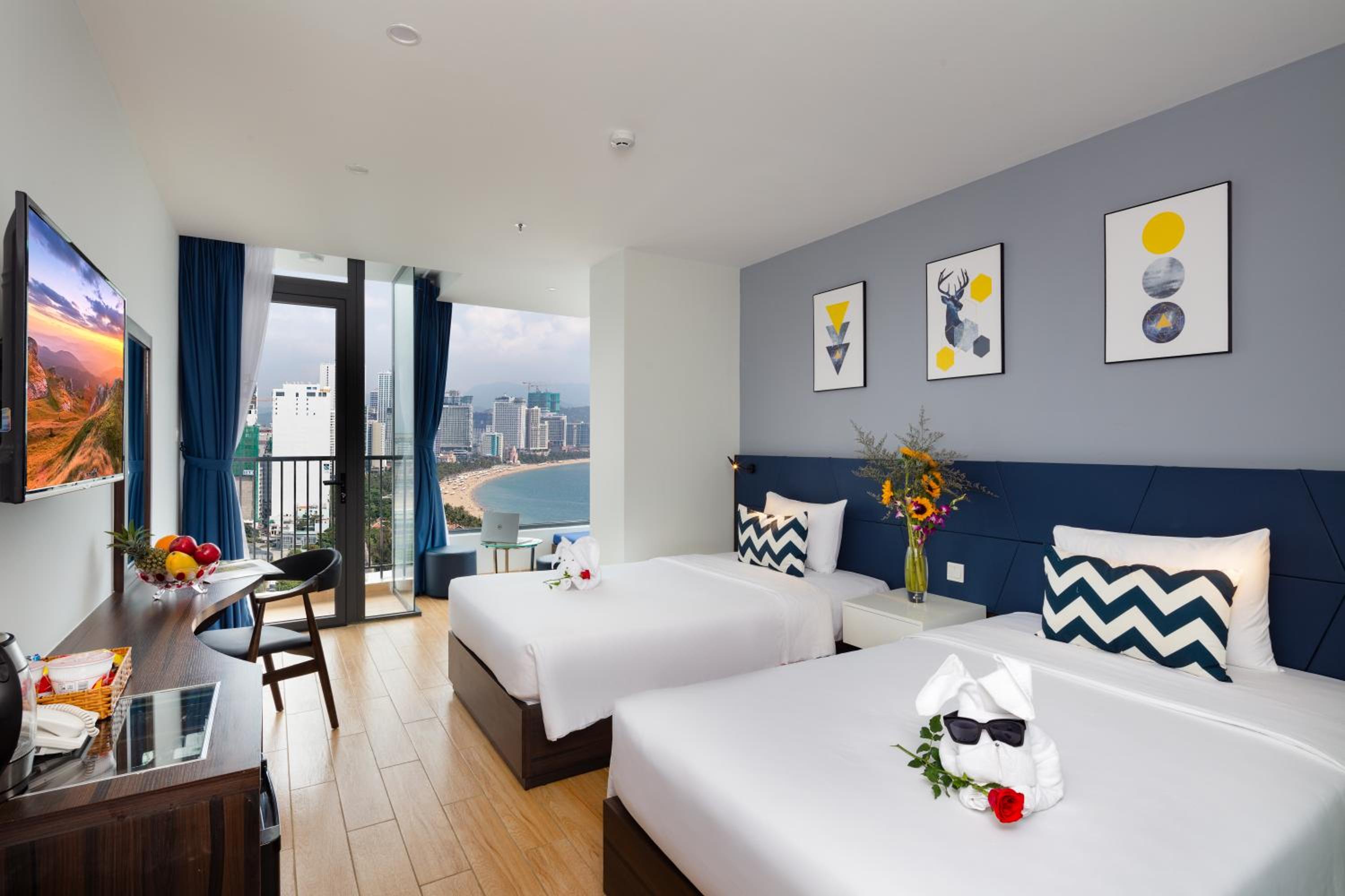 Twin Room with Sea View