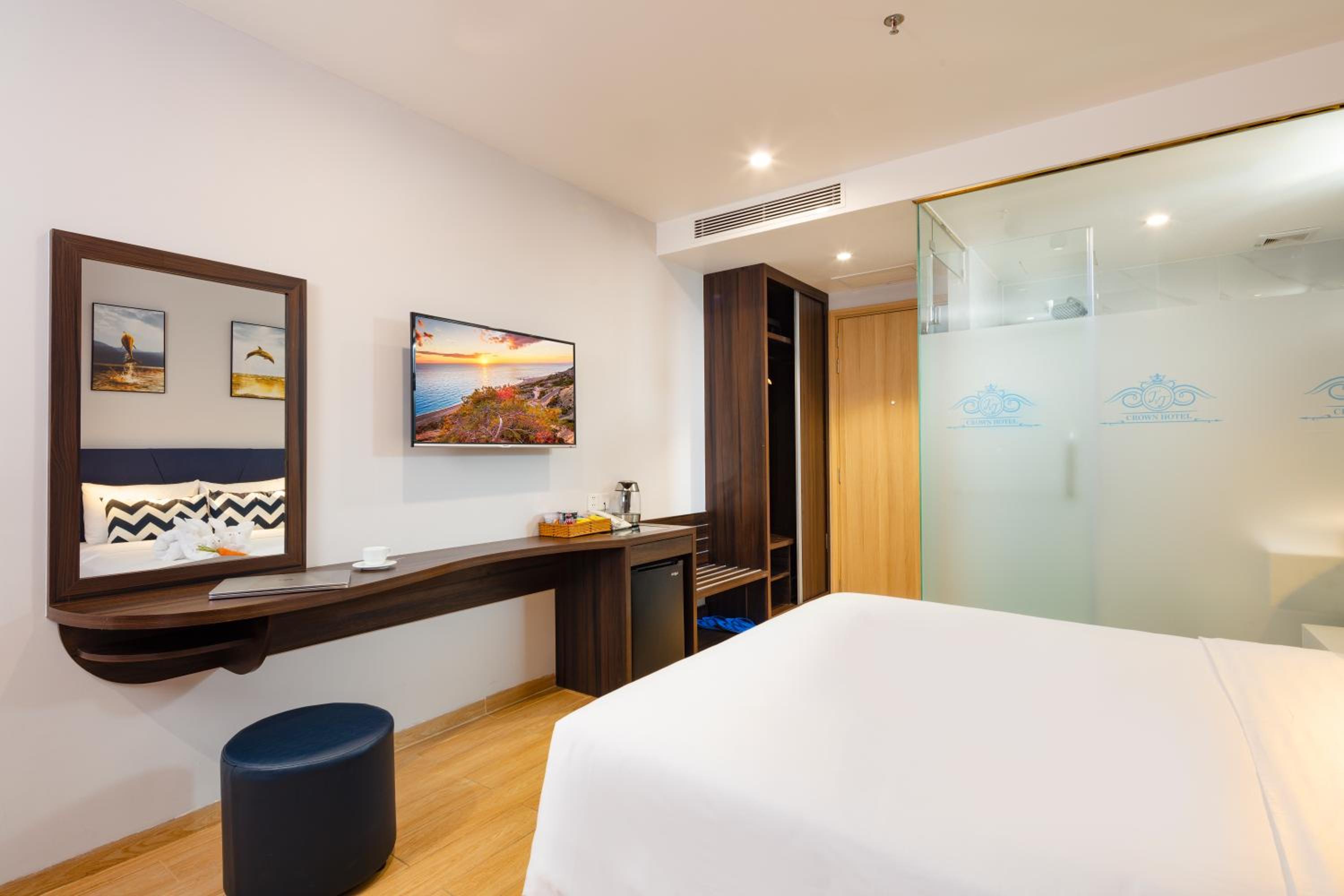 Superior Double or Twin Room with City View - Photo 2
