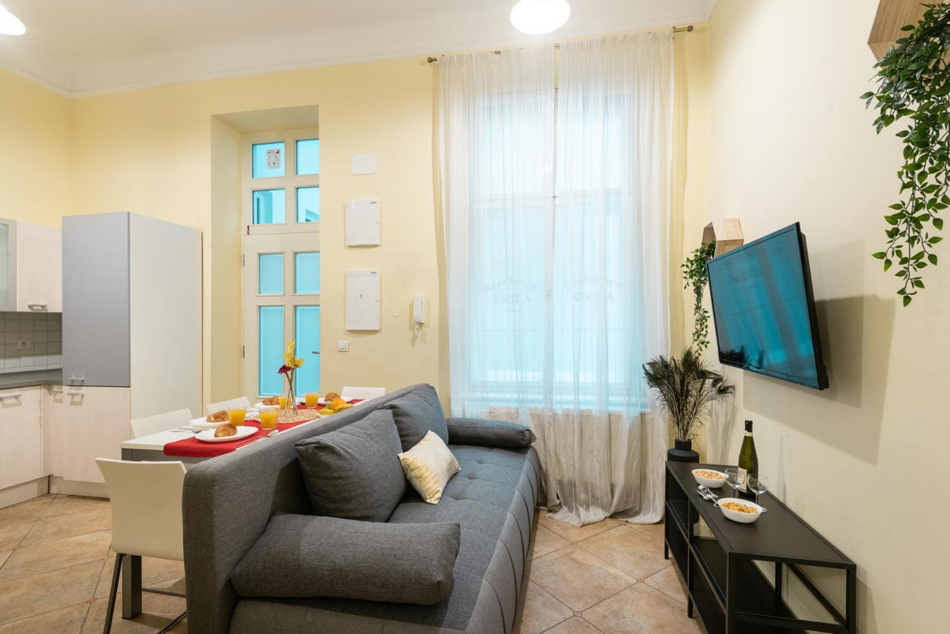 Two-Bedroom Apartment H7