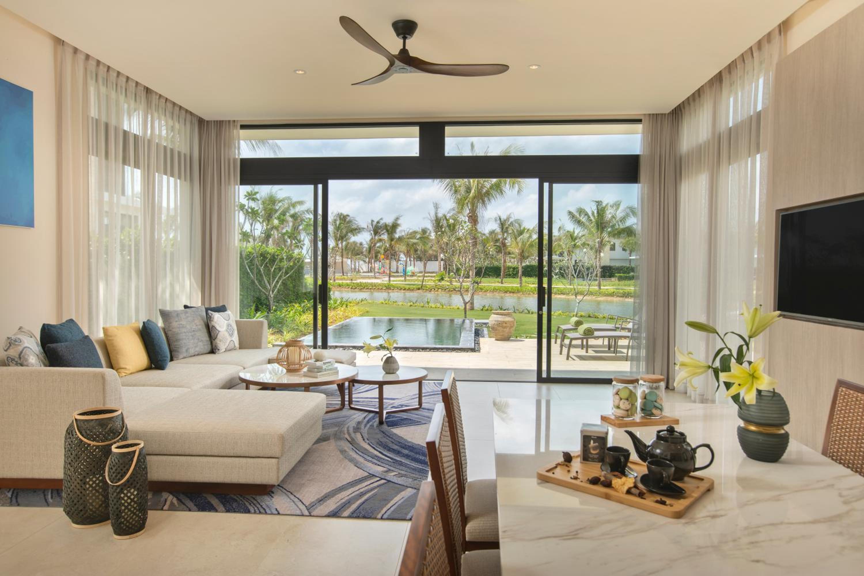The Level 3-Bedroom Lakefront Pool Villa with Lounge benefits