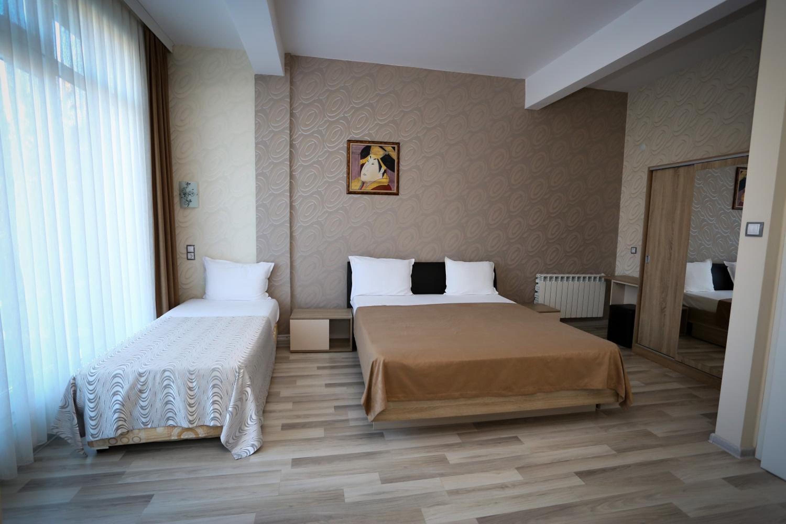 Studio Apartment photo 1