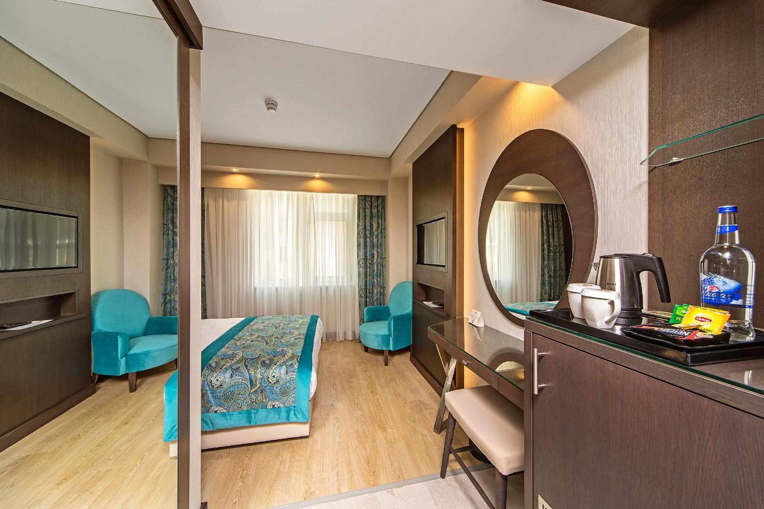 Standard Double Room with Balcony photo 2