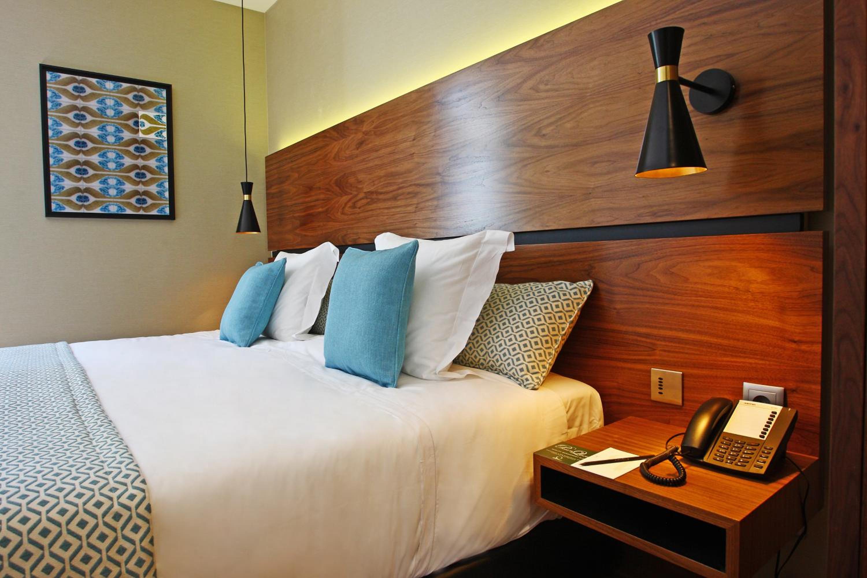 Economy Double Room thumbnail 6