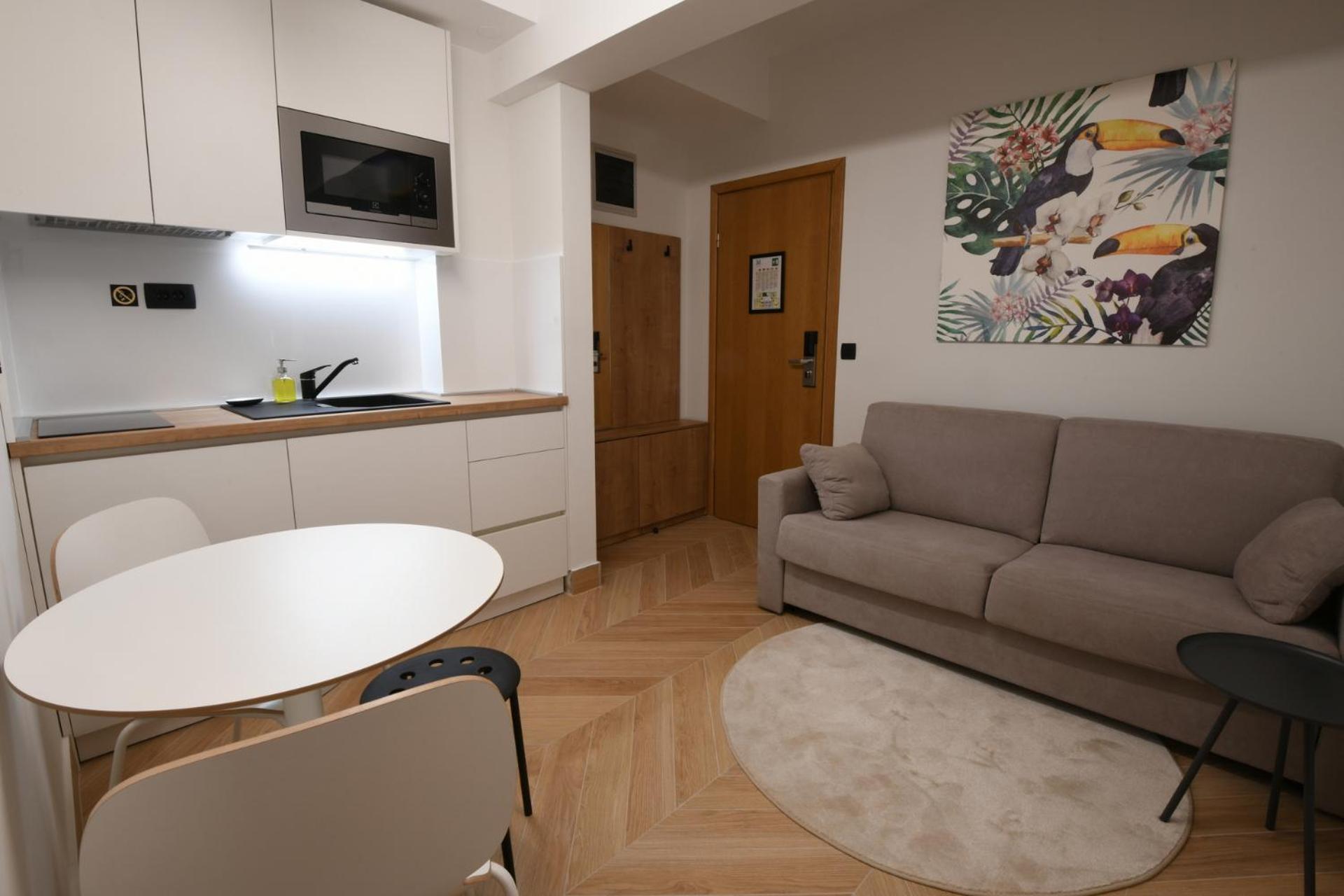 Appartamento con Vista Mare e Balcone (2 Adulti)