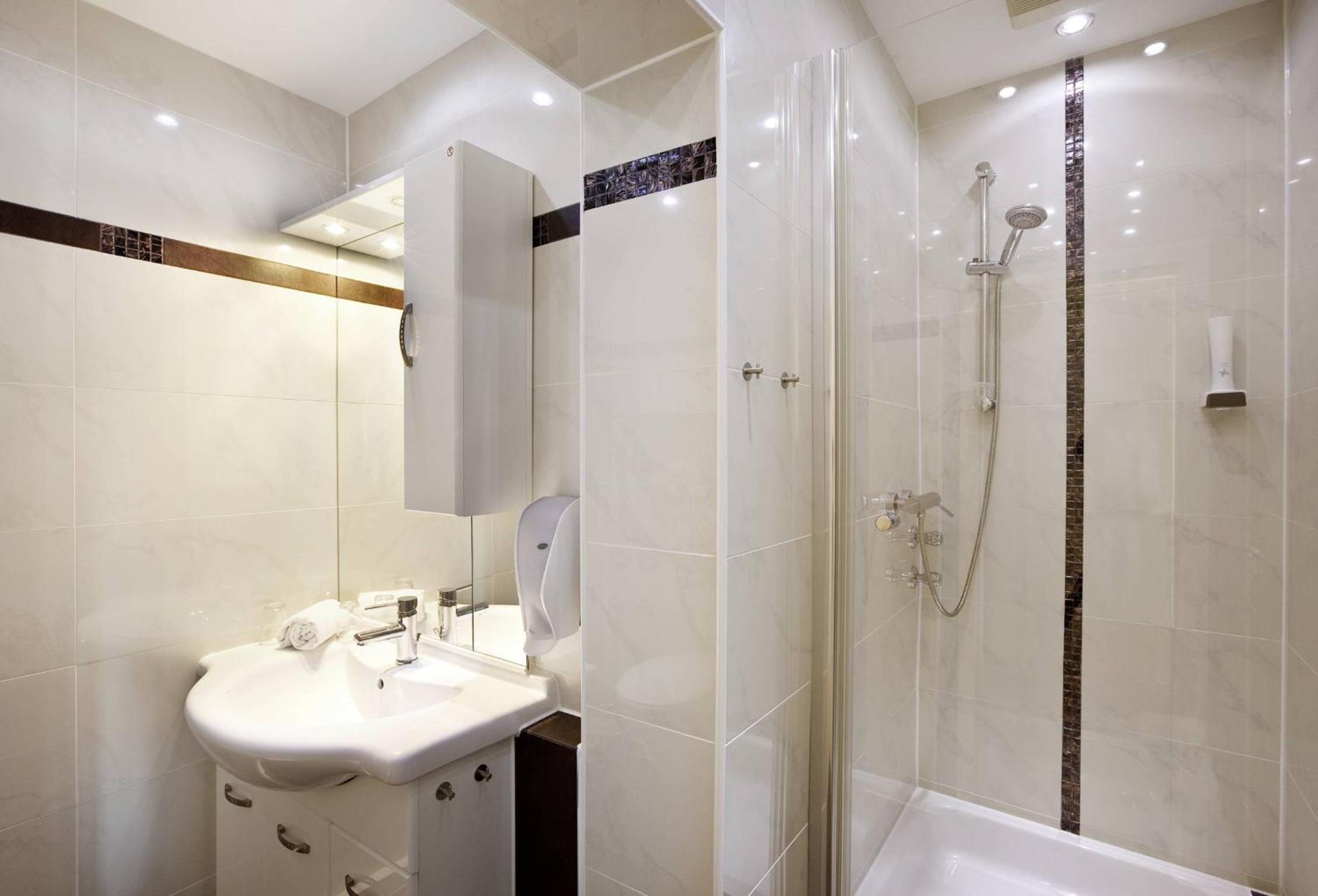 Two-Bedroom Suite photo 2