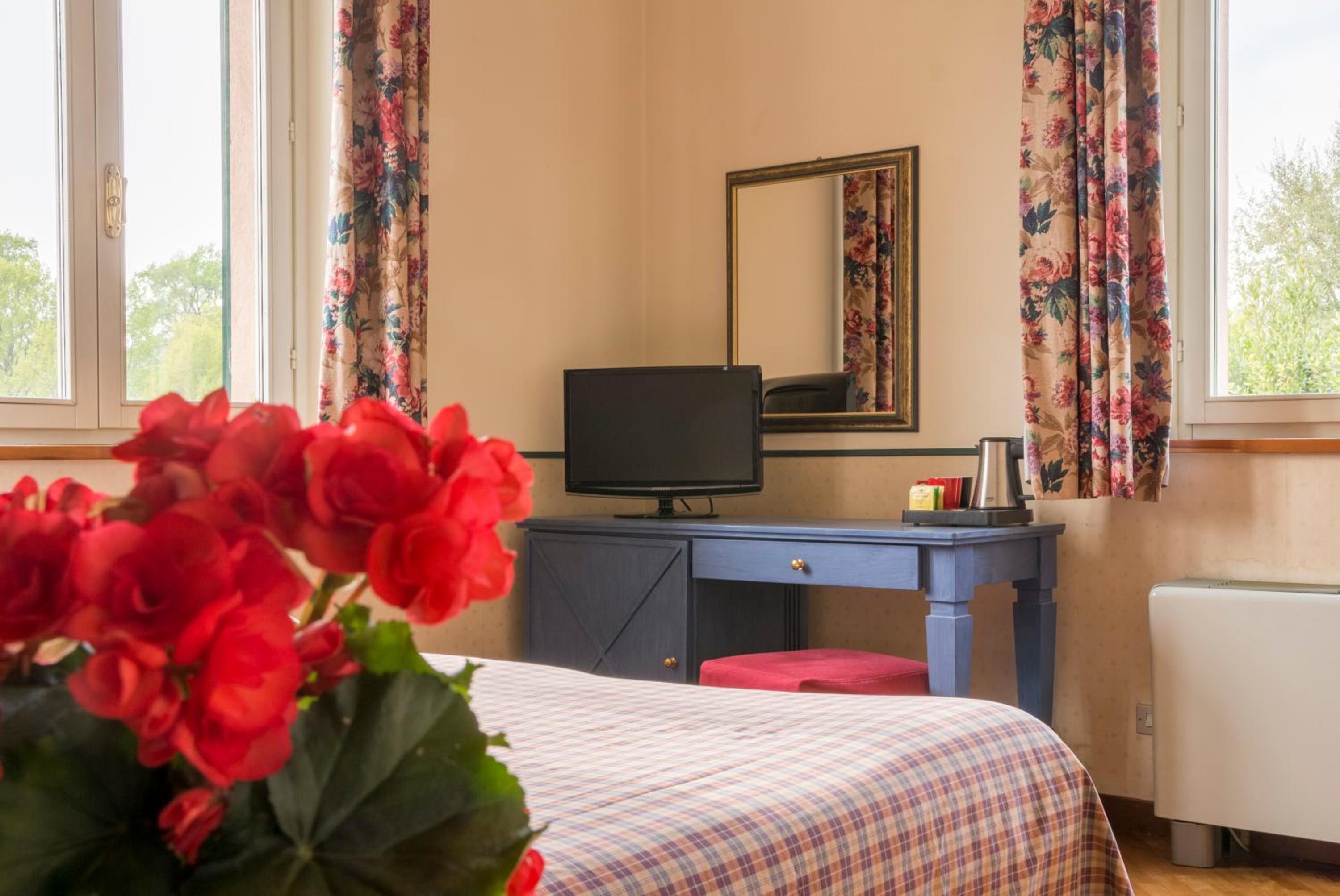 Double Room with Extra Bed photo 1