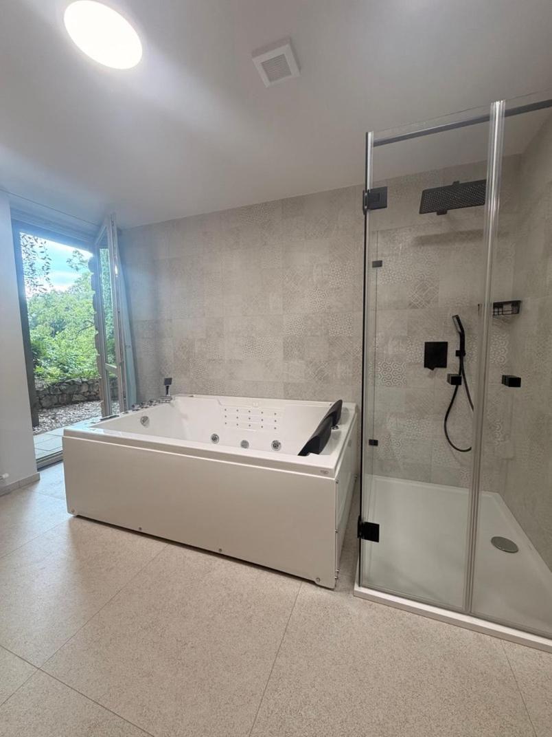 Double Room with Spa Bath