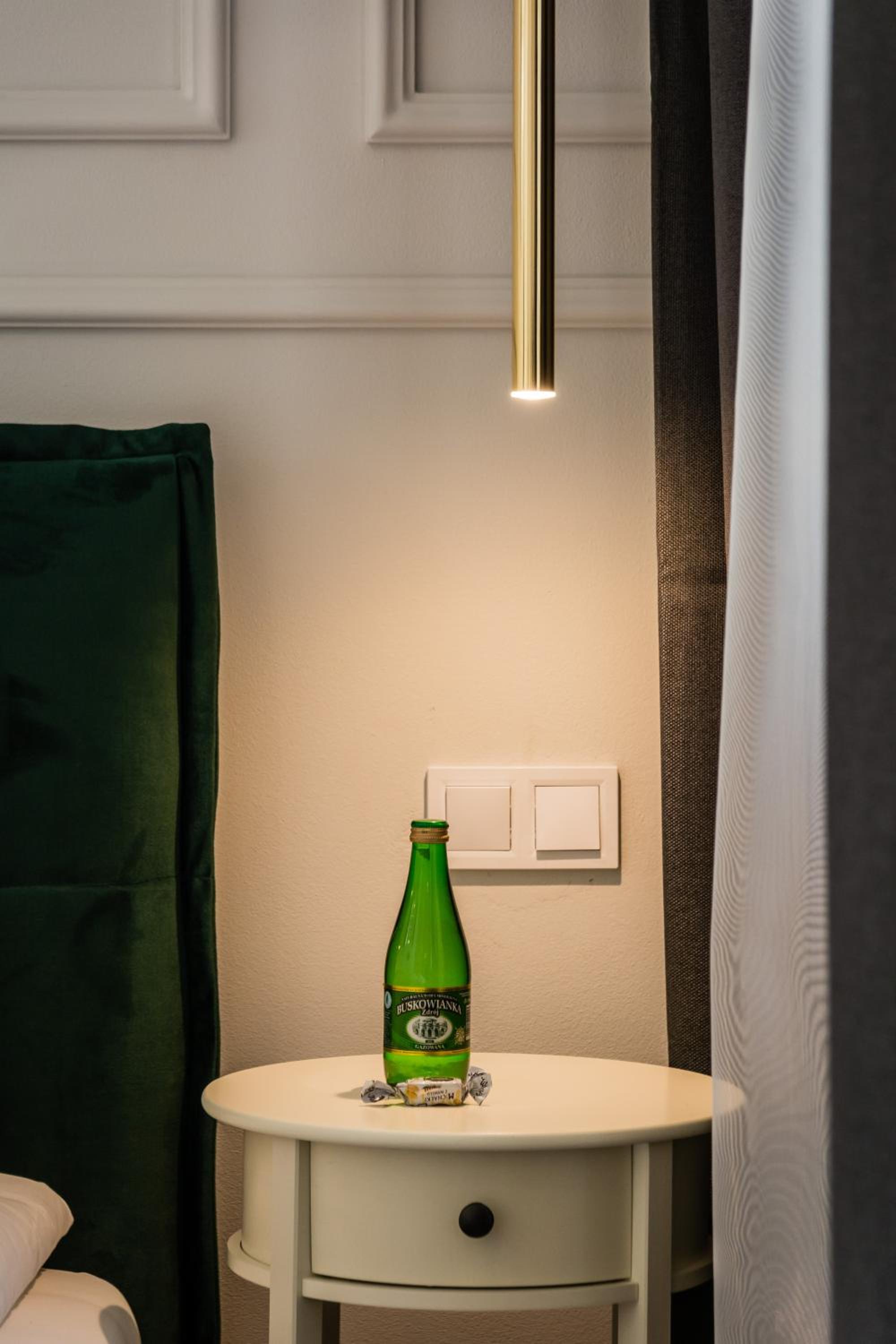 Two-Bedroom Apartment - Photo 6