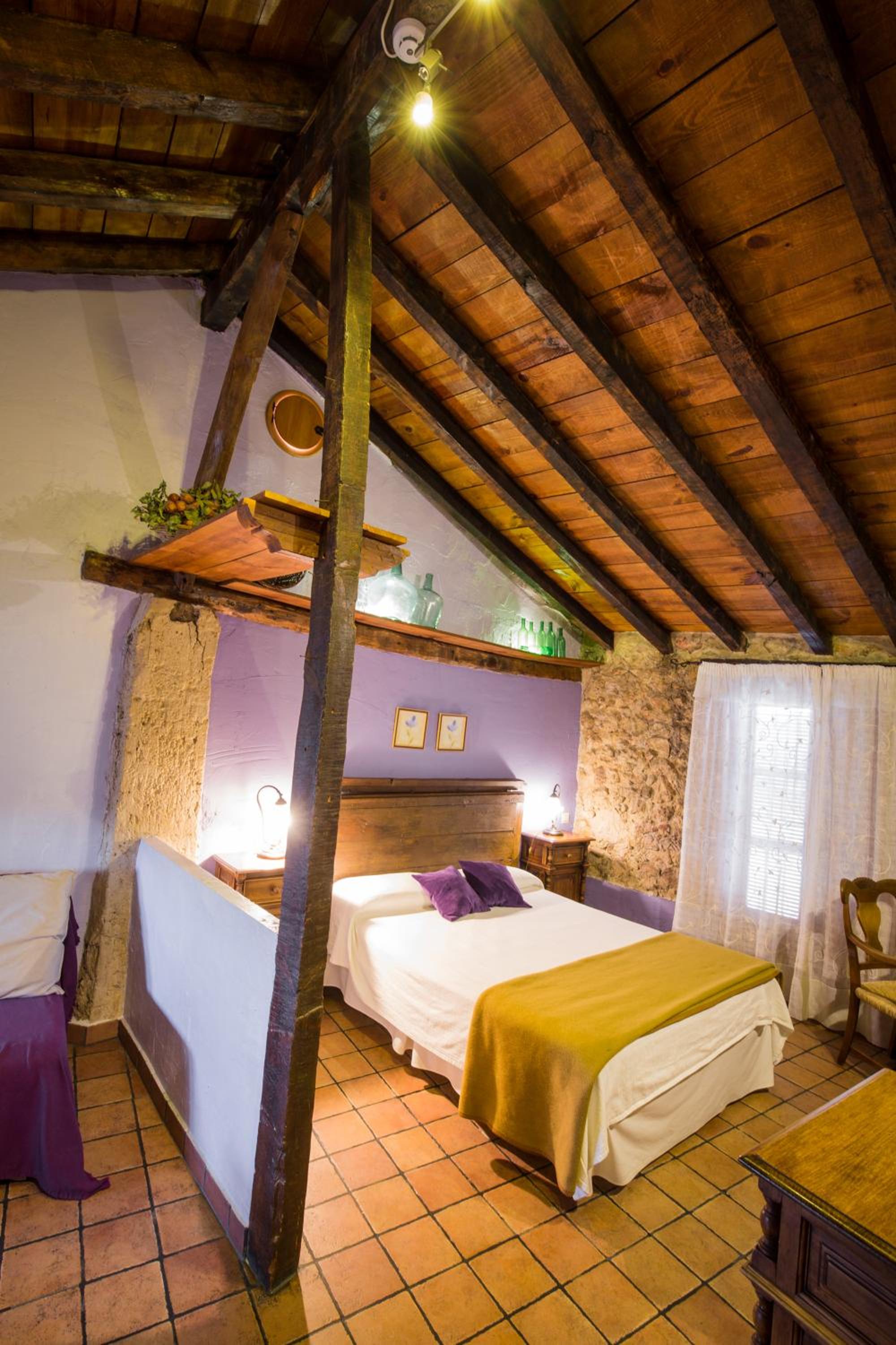 Double or Twin Room with Sitting Area - Photo 32
