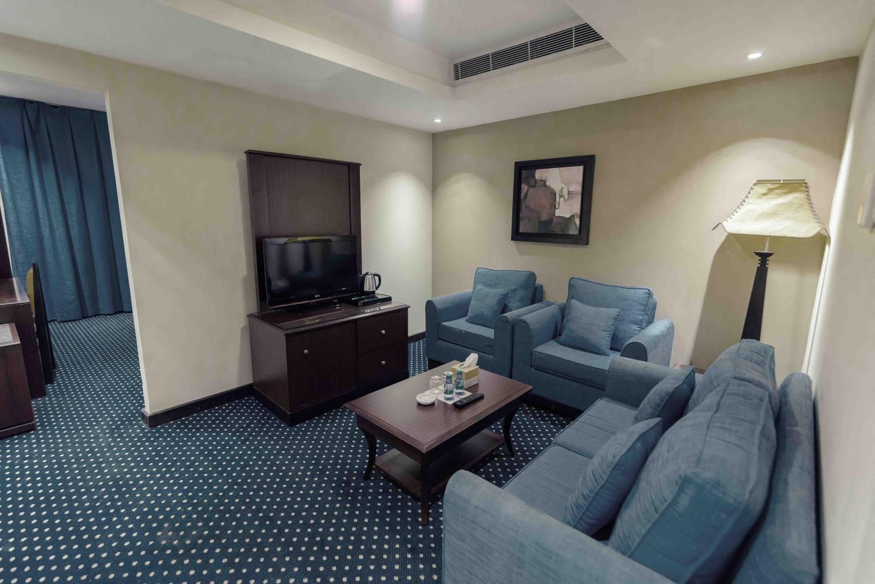 Suite (3 Adults)