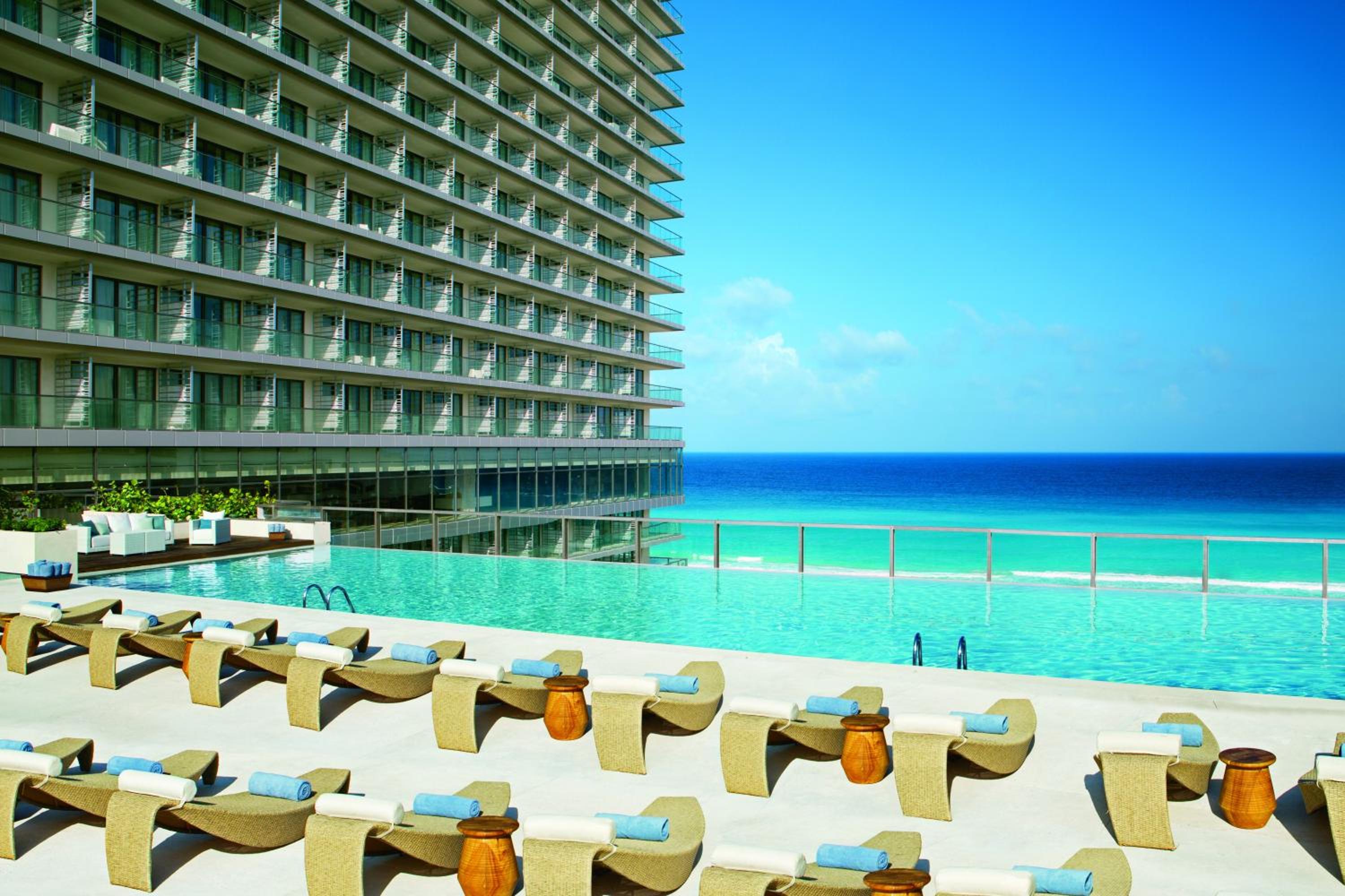 Preferred Club Honeymoon Suite Ocean View - Photo 5