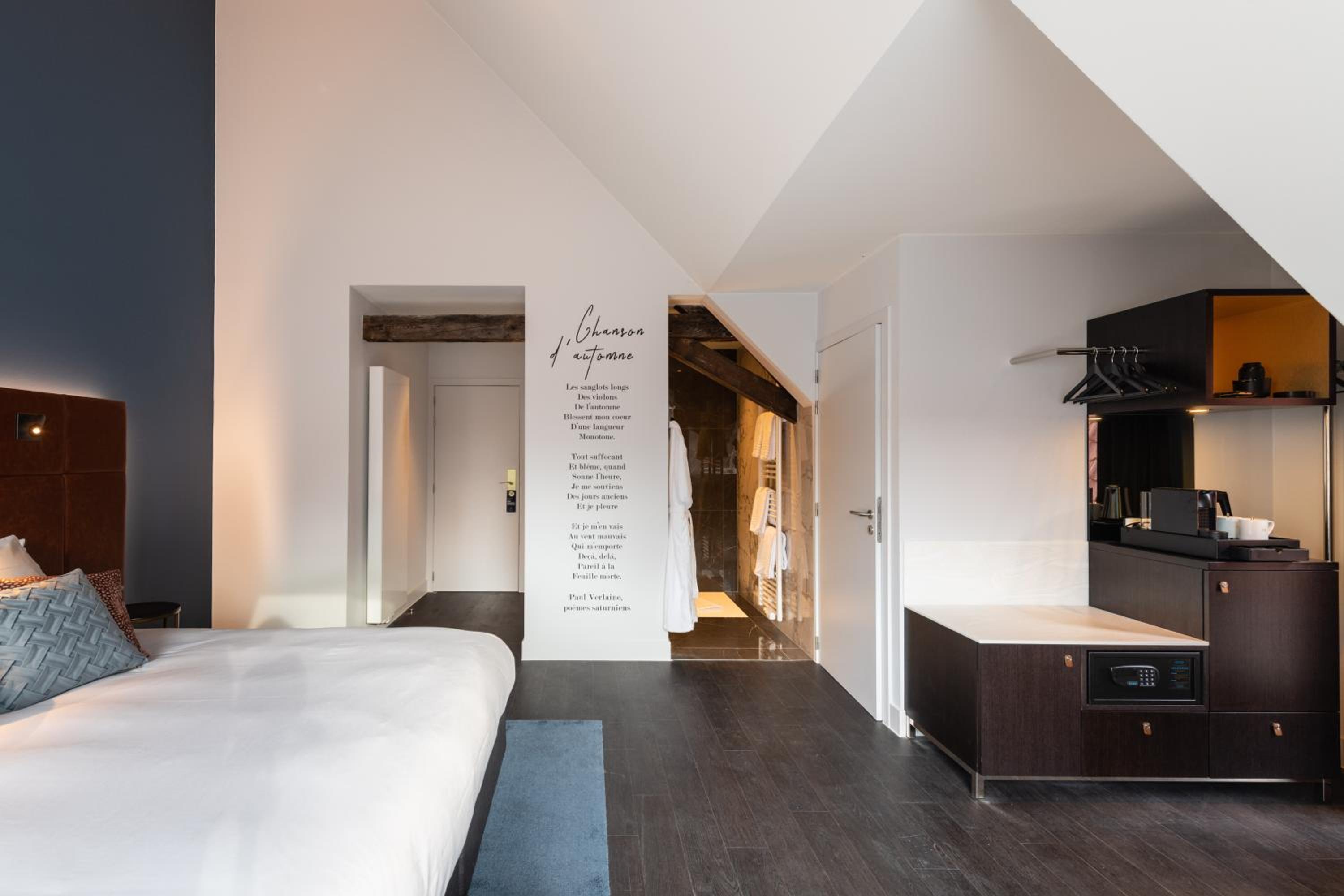 The Verlaine Suite - Photo 3