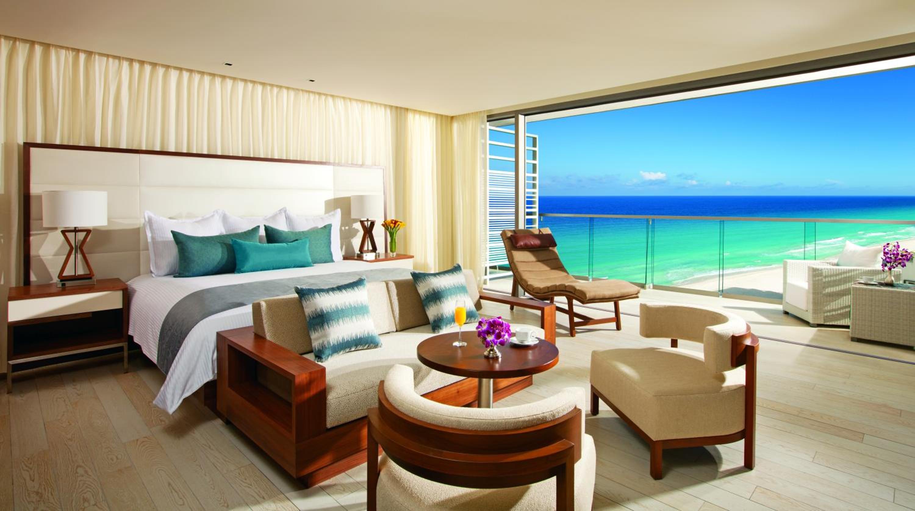 Junior Suite Ocean View King - Photo 1