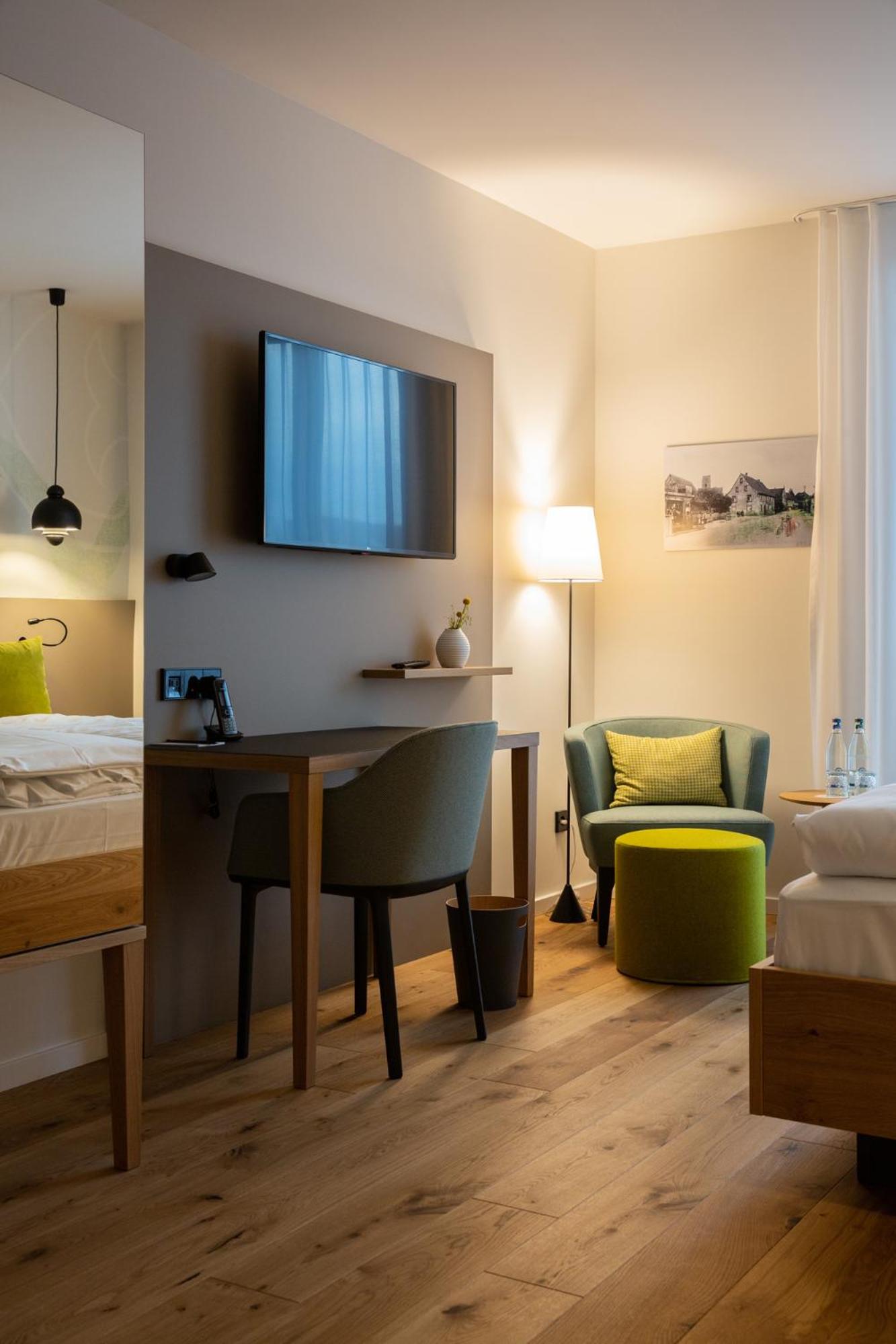 Double Room - Photo 5