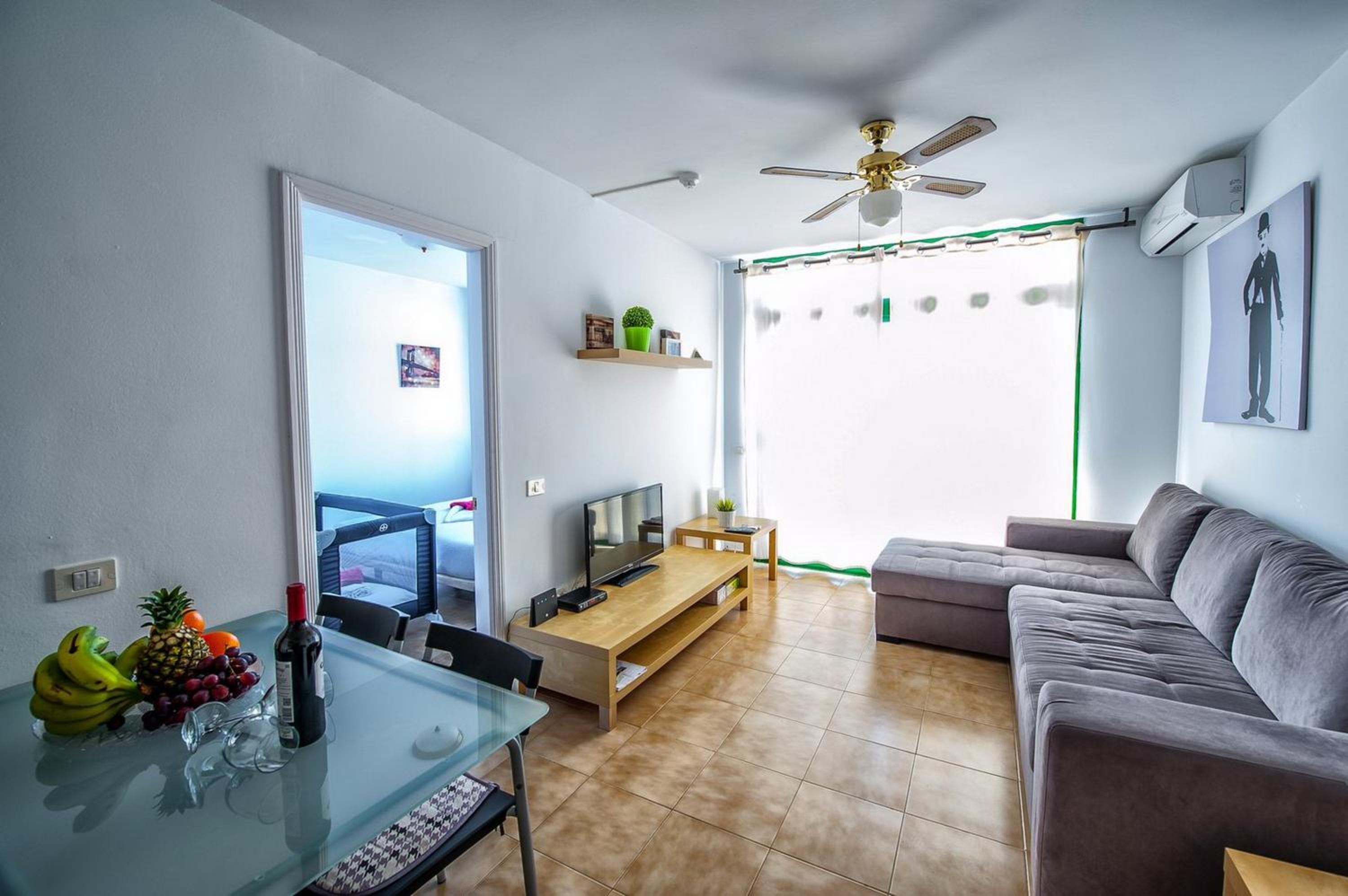 Apartamento con Balcón