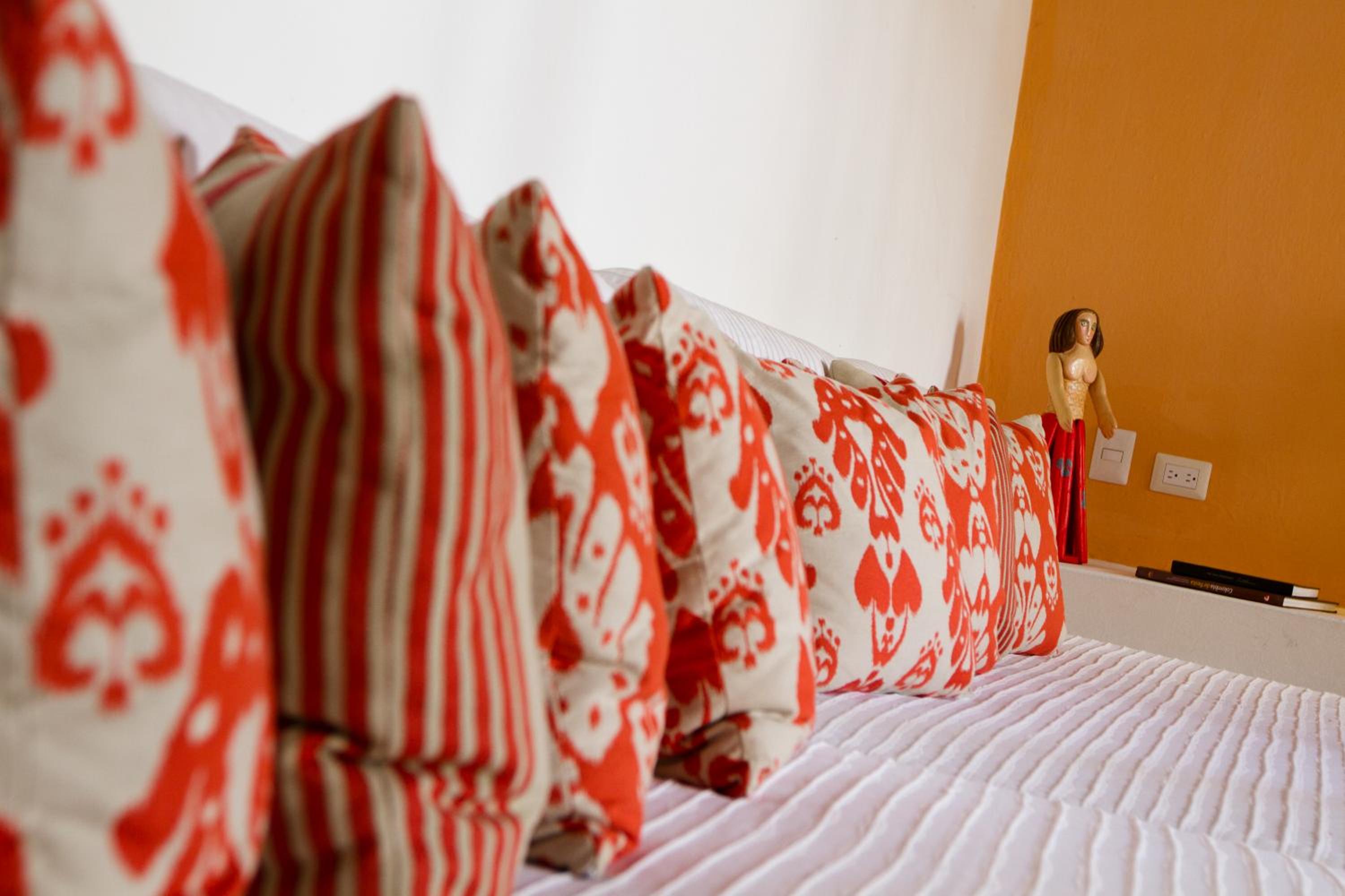 Deluxe Junior Suite - Photo 5