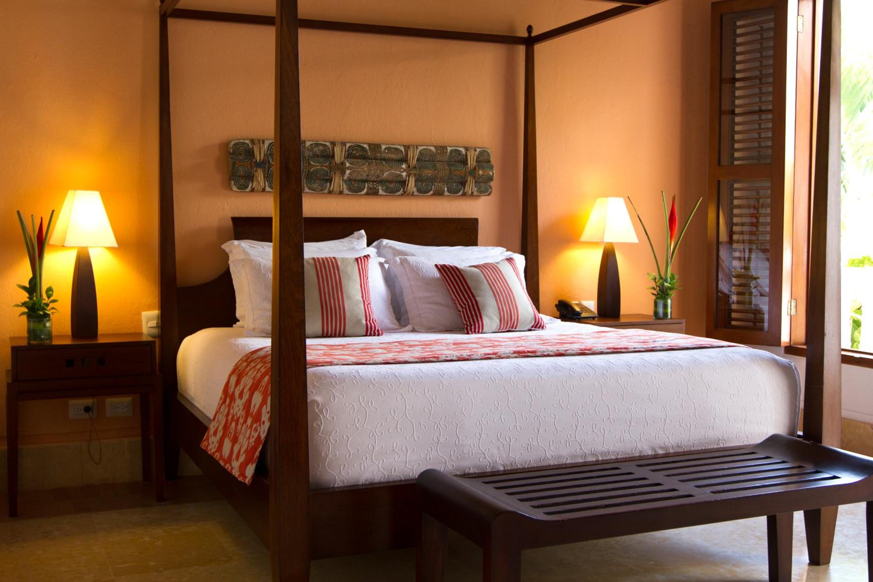 Deluxe Junior Suite - Photo 8