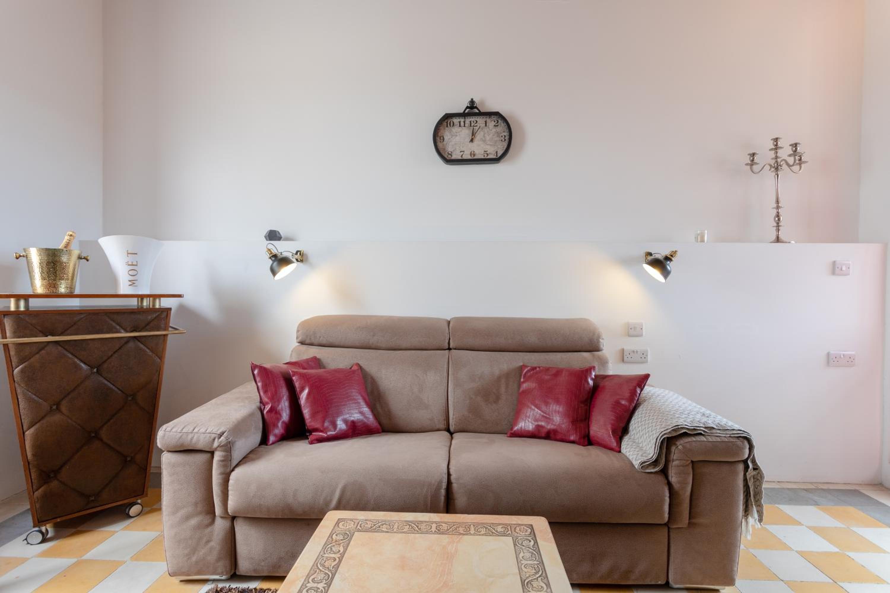 Suite with Terrace - Photo 19