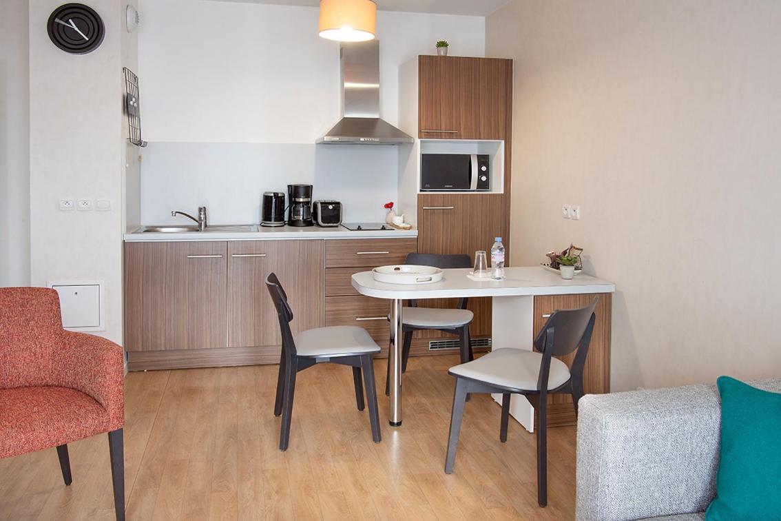 Standard Apartment - Photo 8