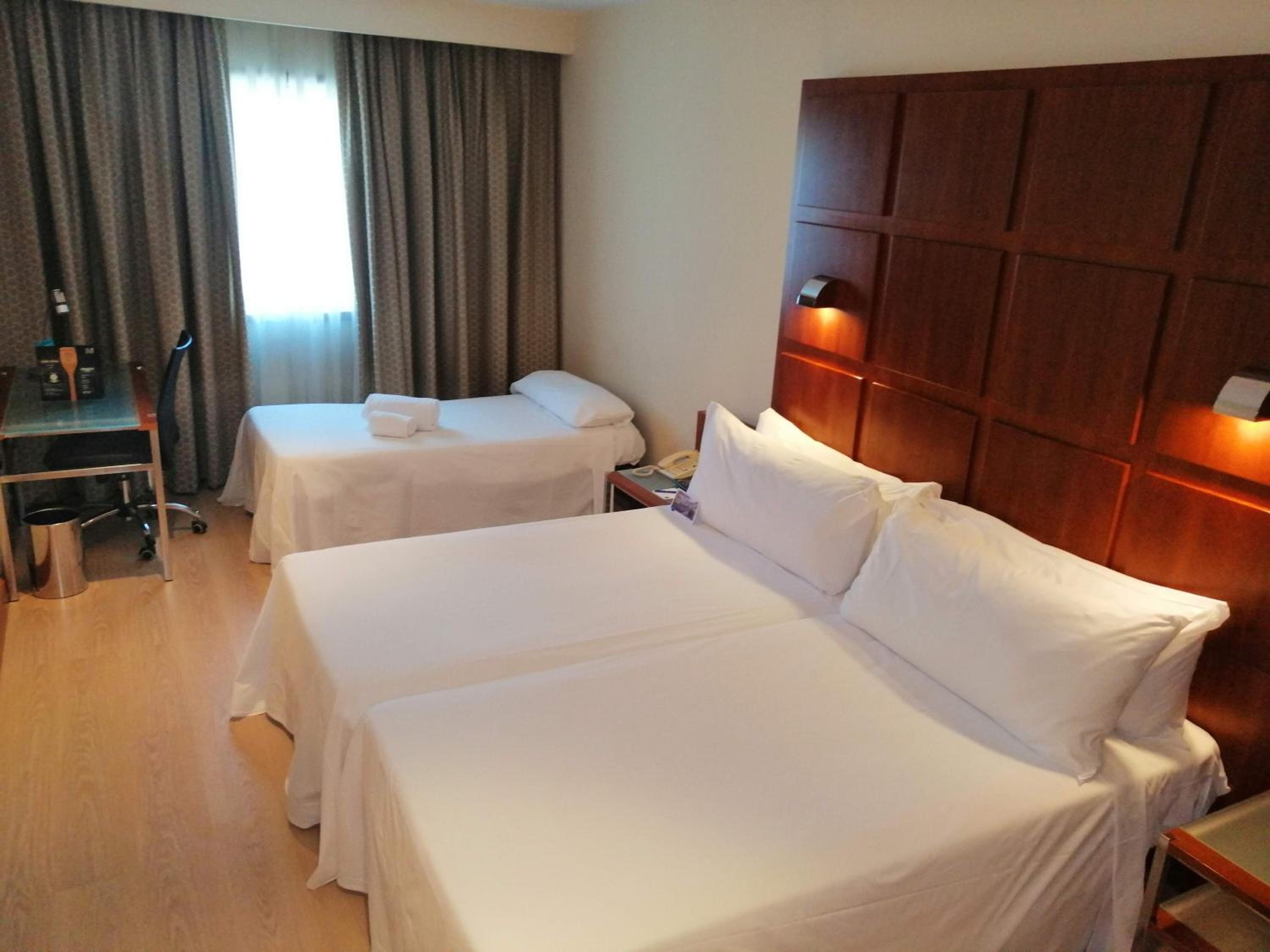 Triple Room with Airport Transfer (3 Adults) photo 2