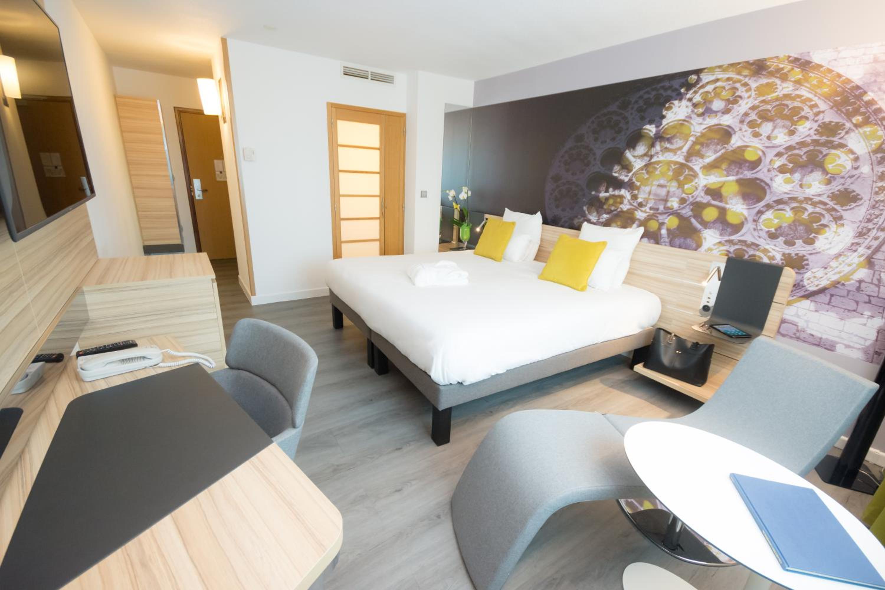 Executive King Room - Photo 5