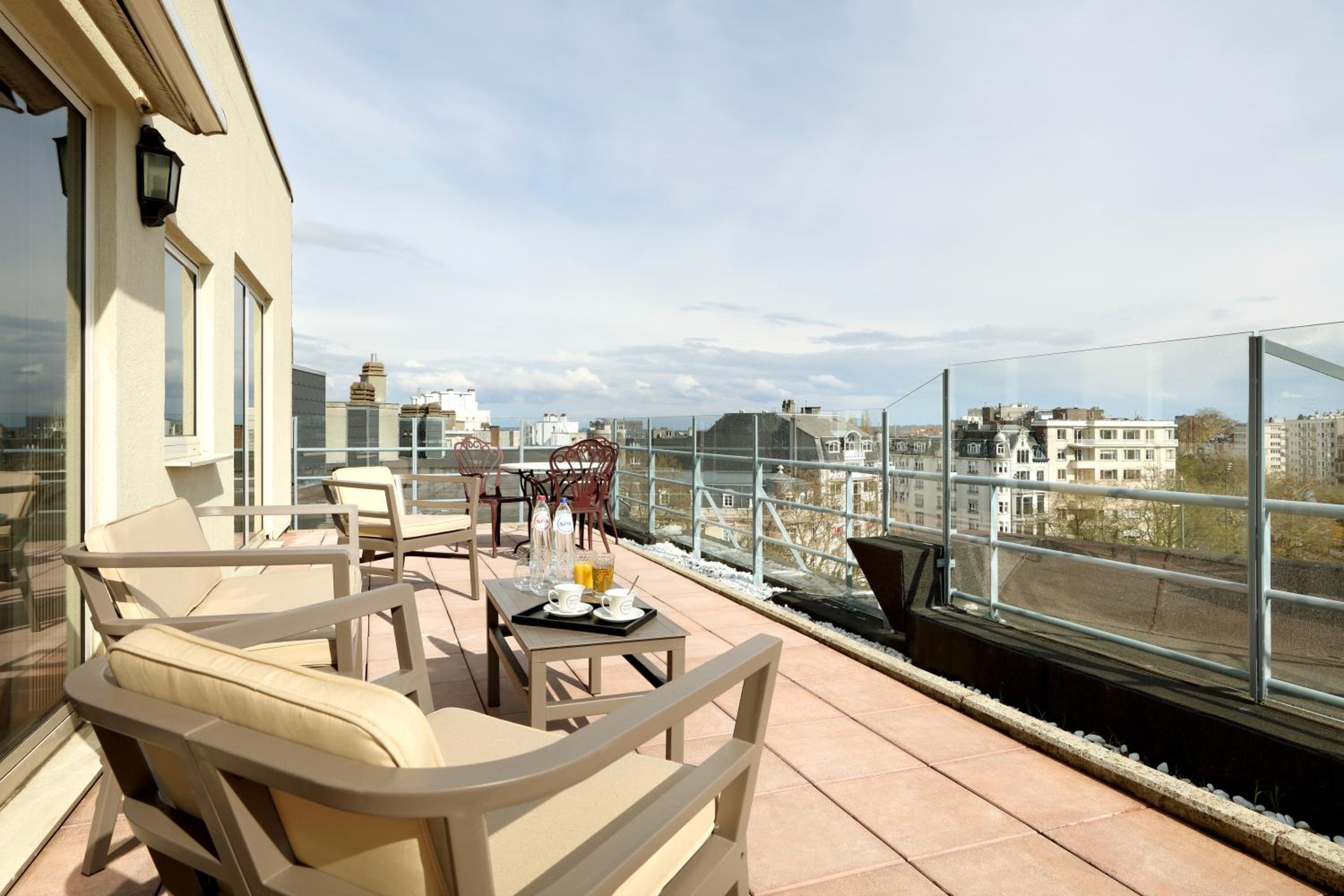 Junior Suite with Terrace - Photo 7