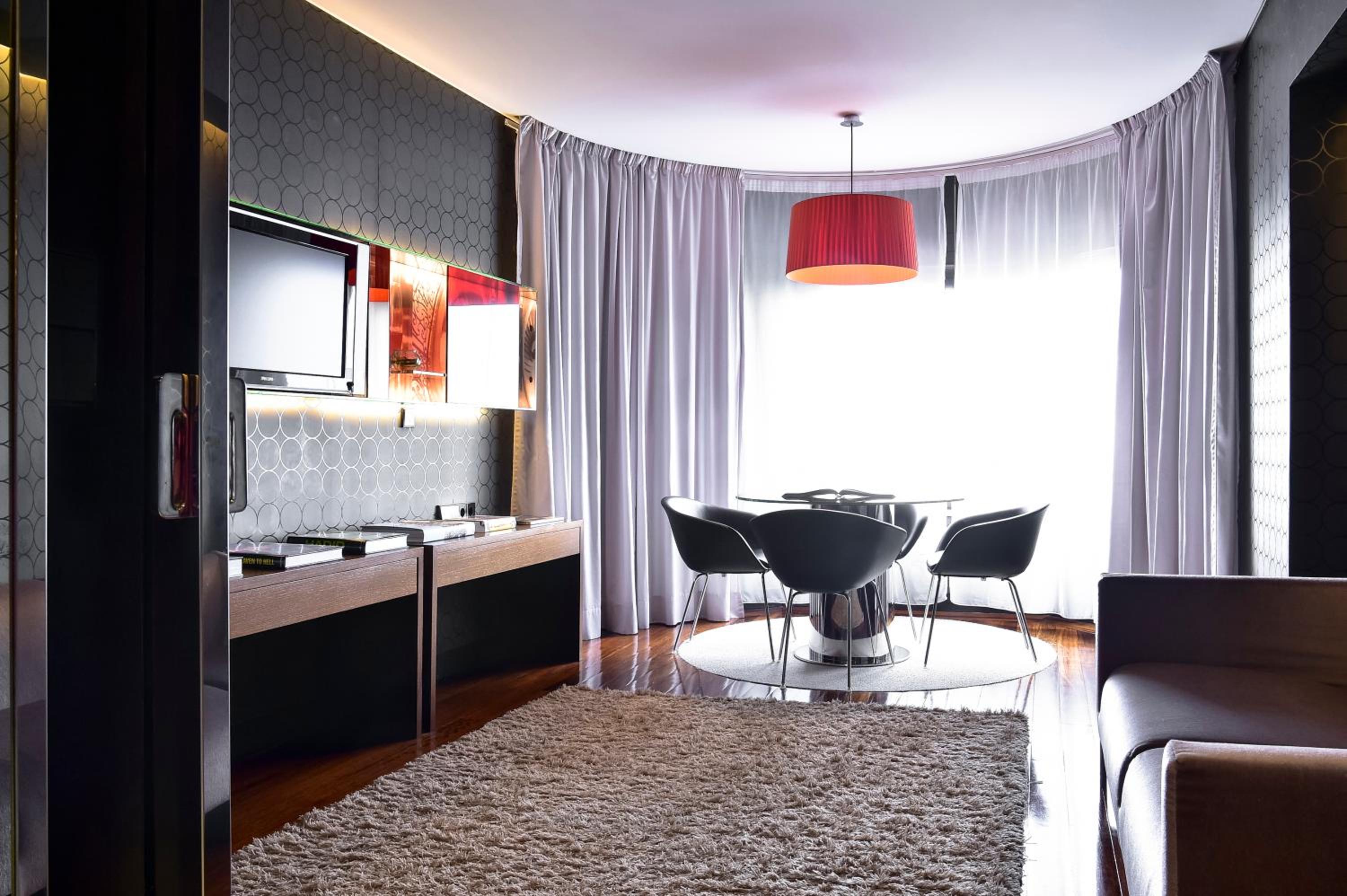 Superior Suite - Photo 4
