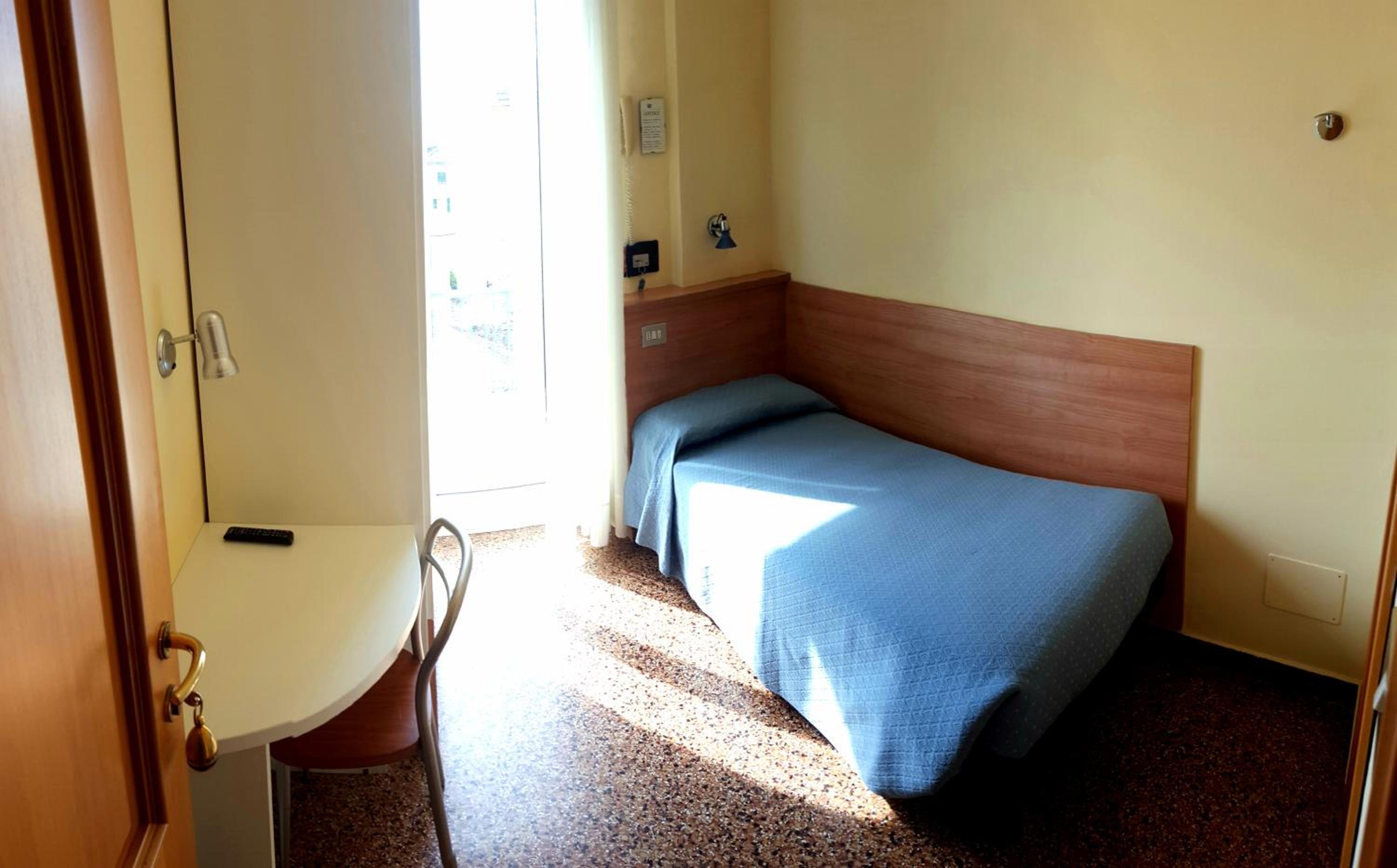 Single Room with Private Bathroom