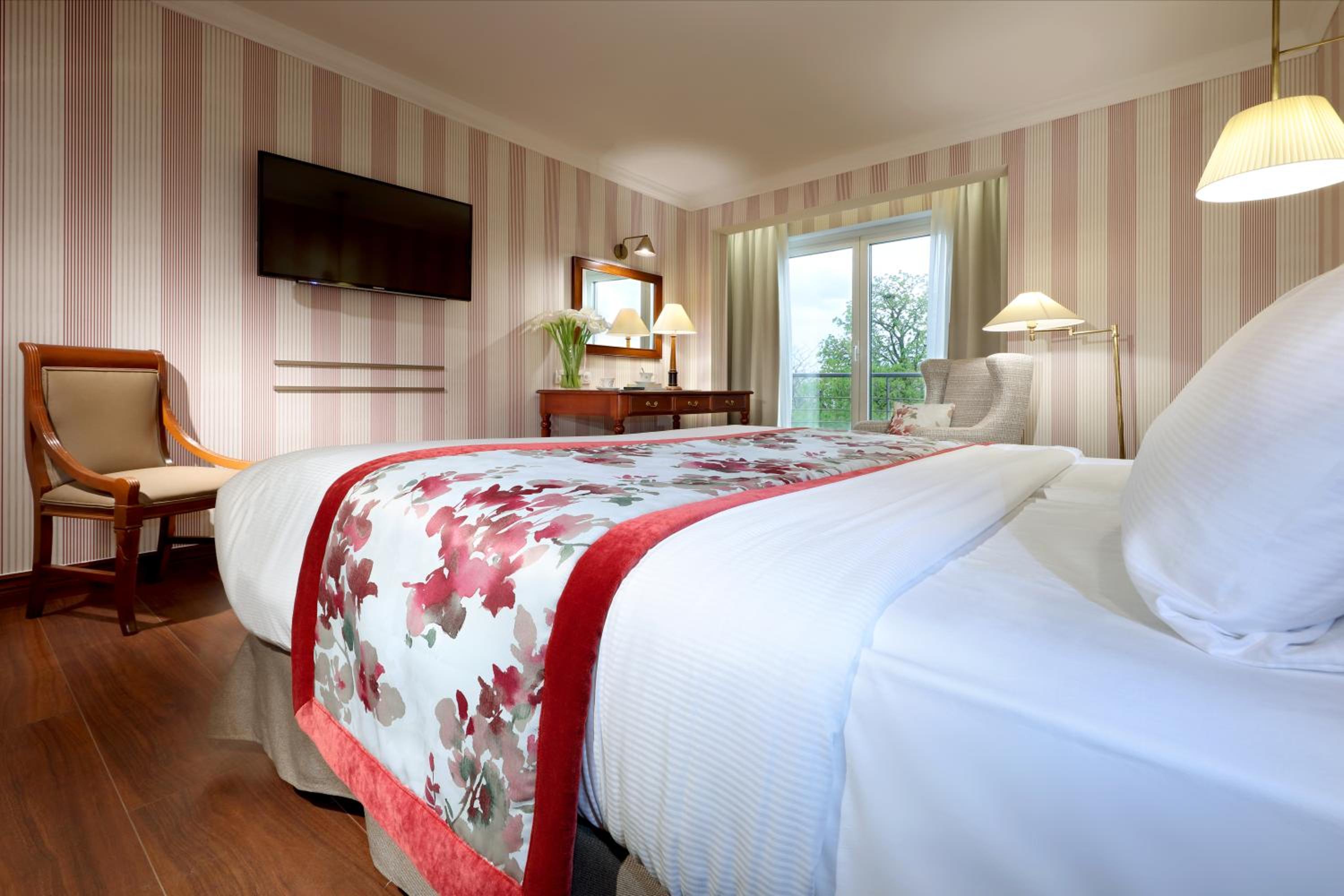 Deluxe Double Room for Single Use photo 3