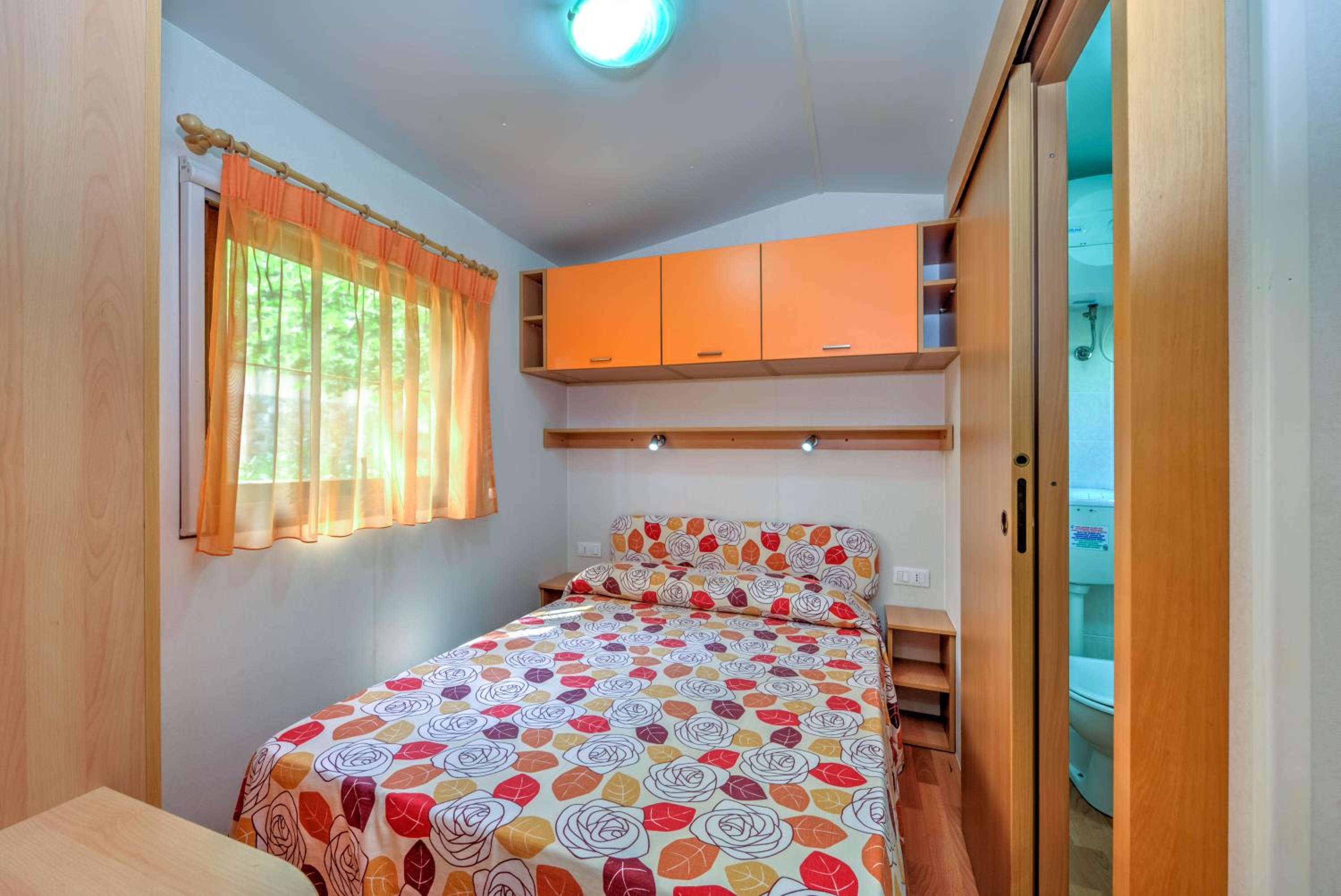 Mobile Home (2 Adults) photo 1