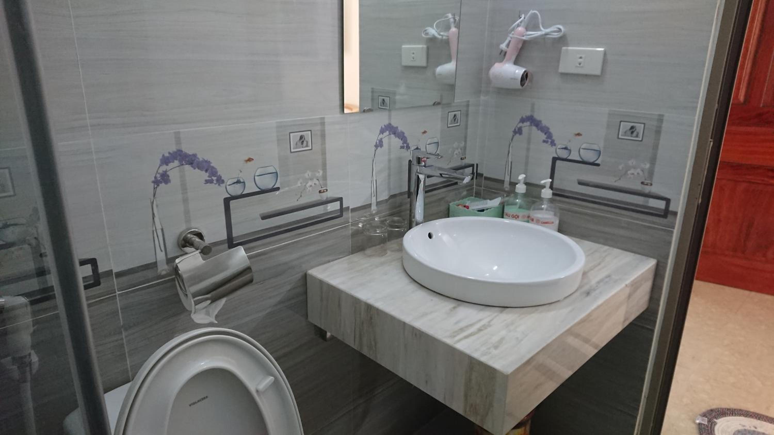 Deluxe Room (2 Adults + 1 Child) photo 3