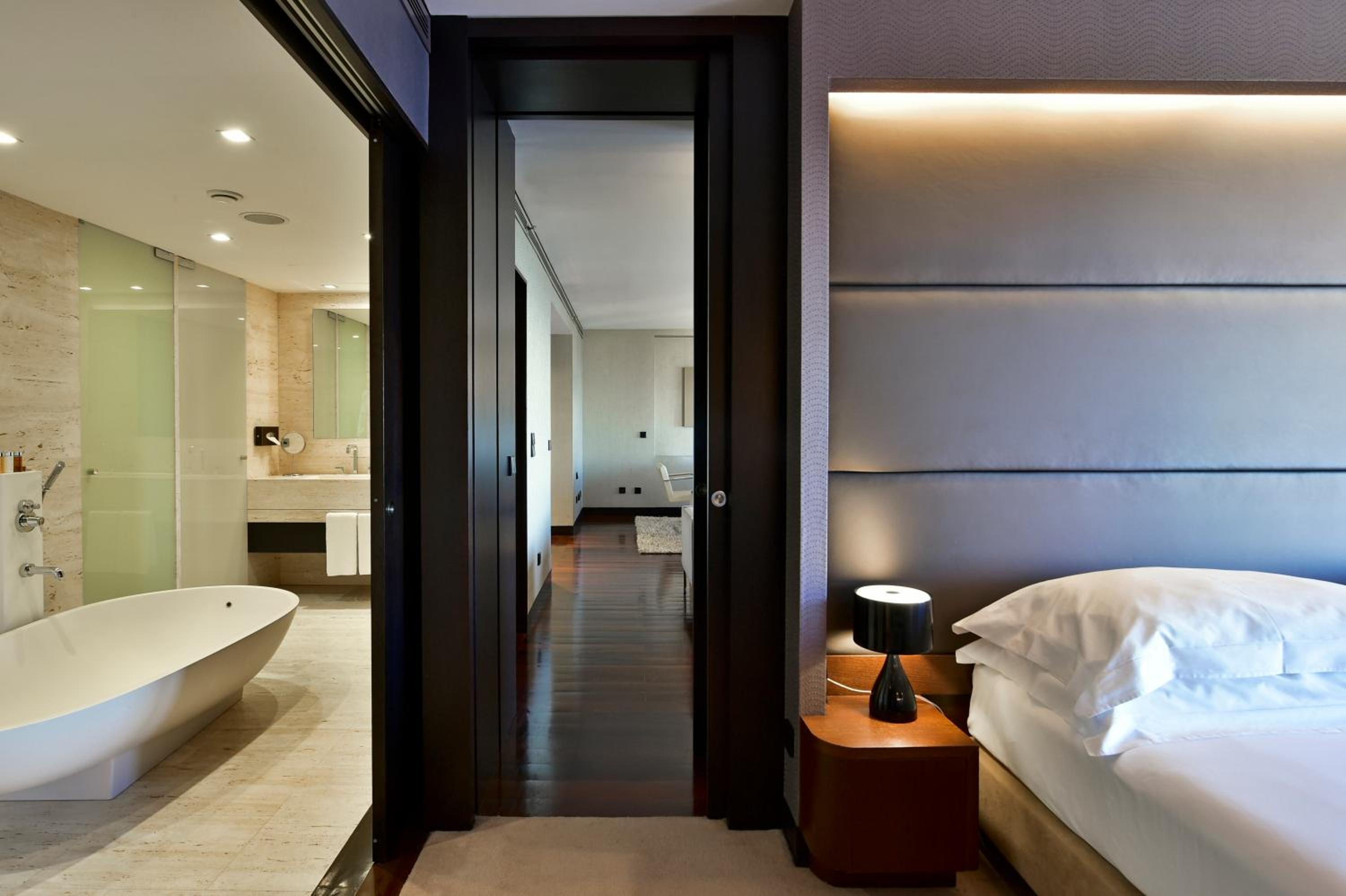 Penthouse - Photo 1