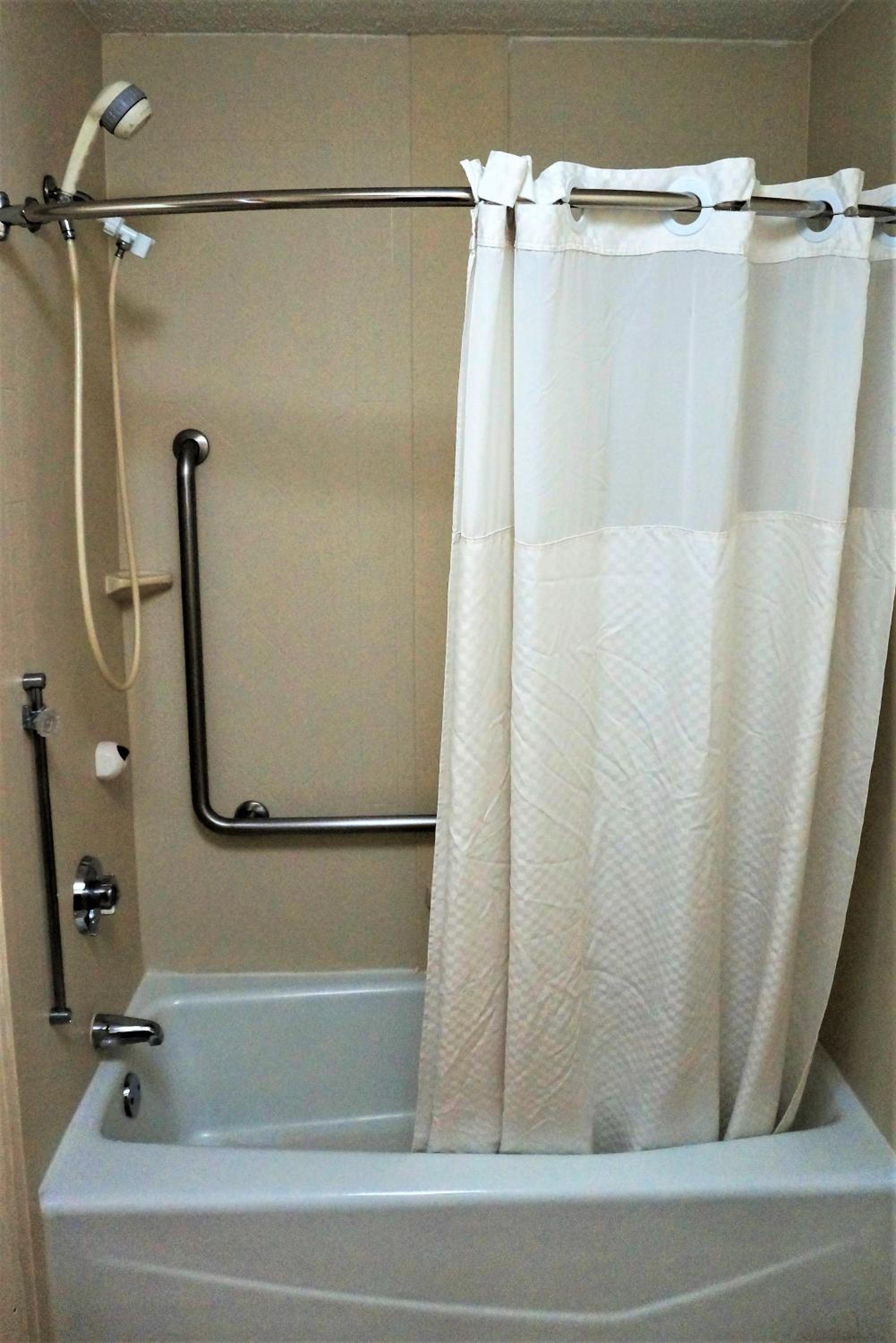 Double Room - Mobility Access/Non-Smoking photo 2