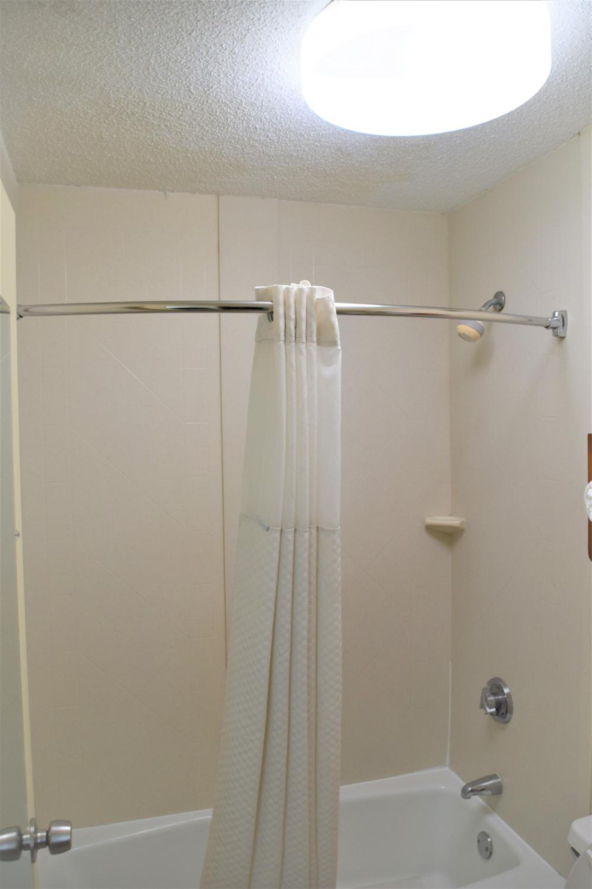 Double Room With Two Double Beds - Smoking photo 3