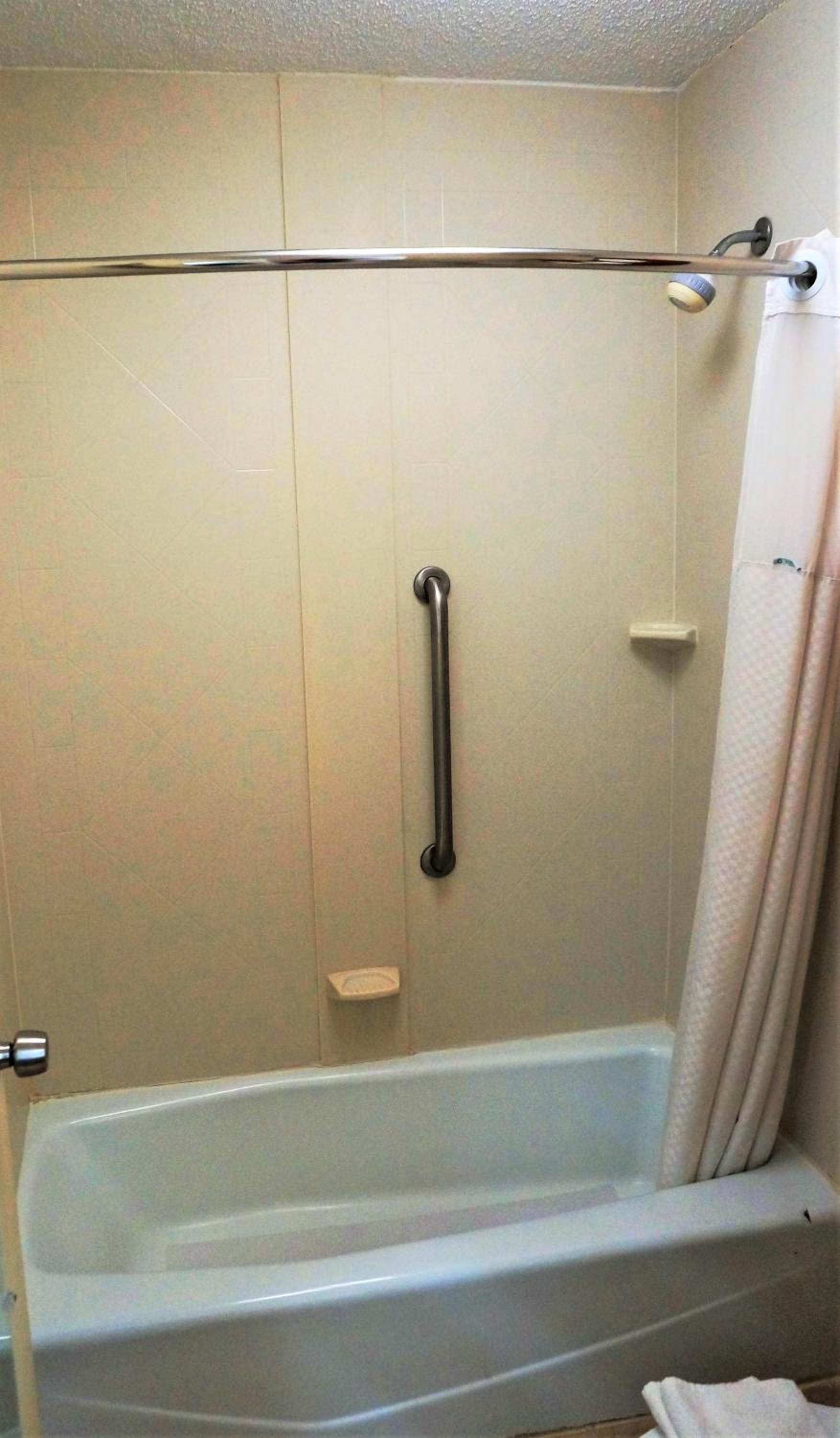 Double Room With Two Double Beds - Non-Smoking photo 3