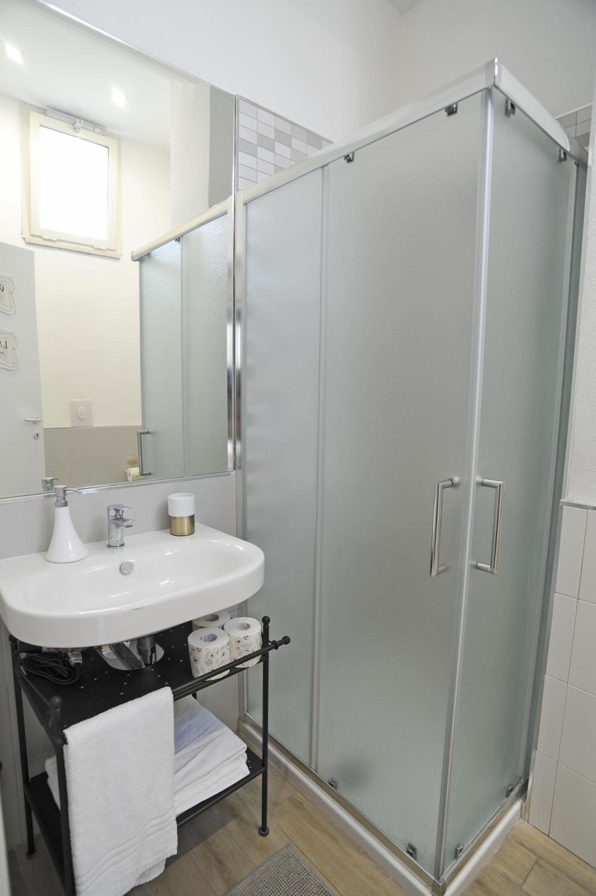 Superior Apartment - Photo 11