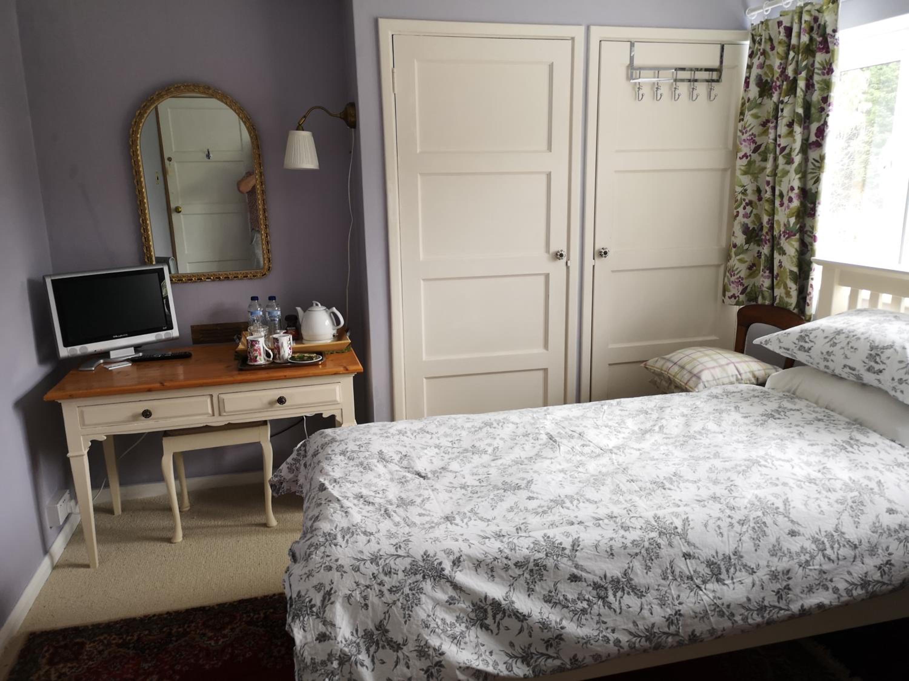 Standard Twin Room with Garden View photo 3