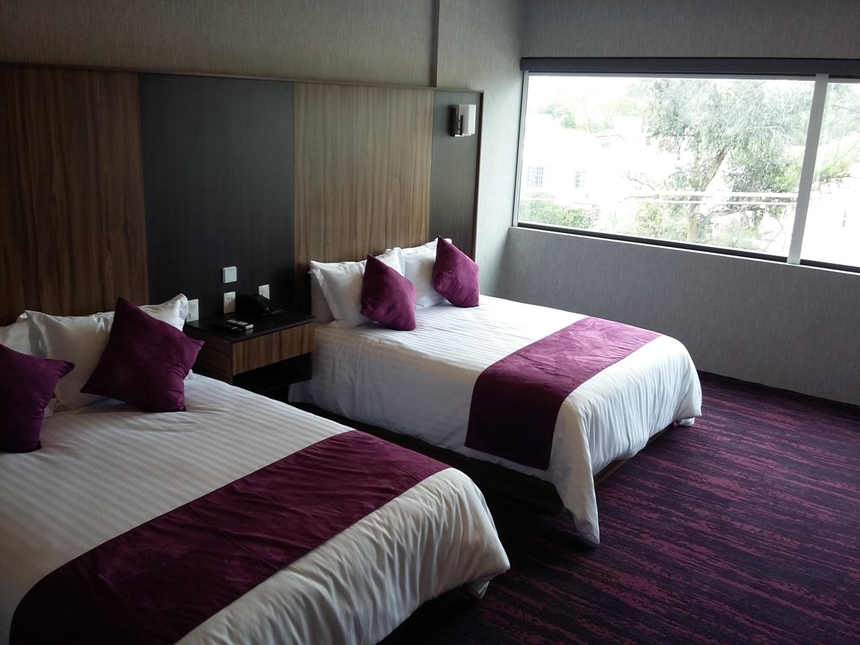 2 Double Beds, Master Suite, Non-Smoking - Photo 9