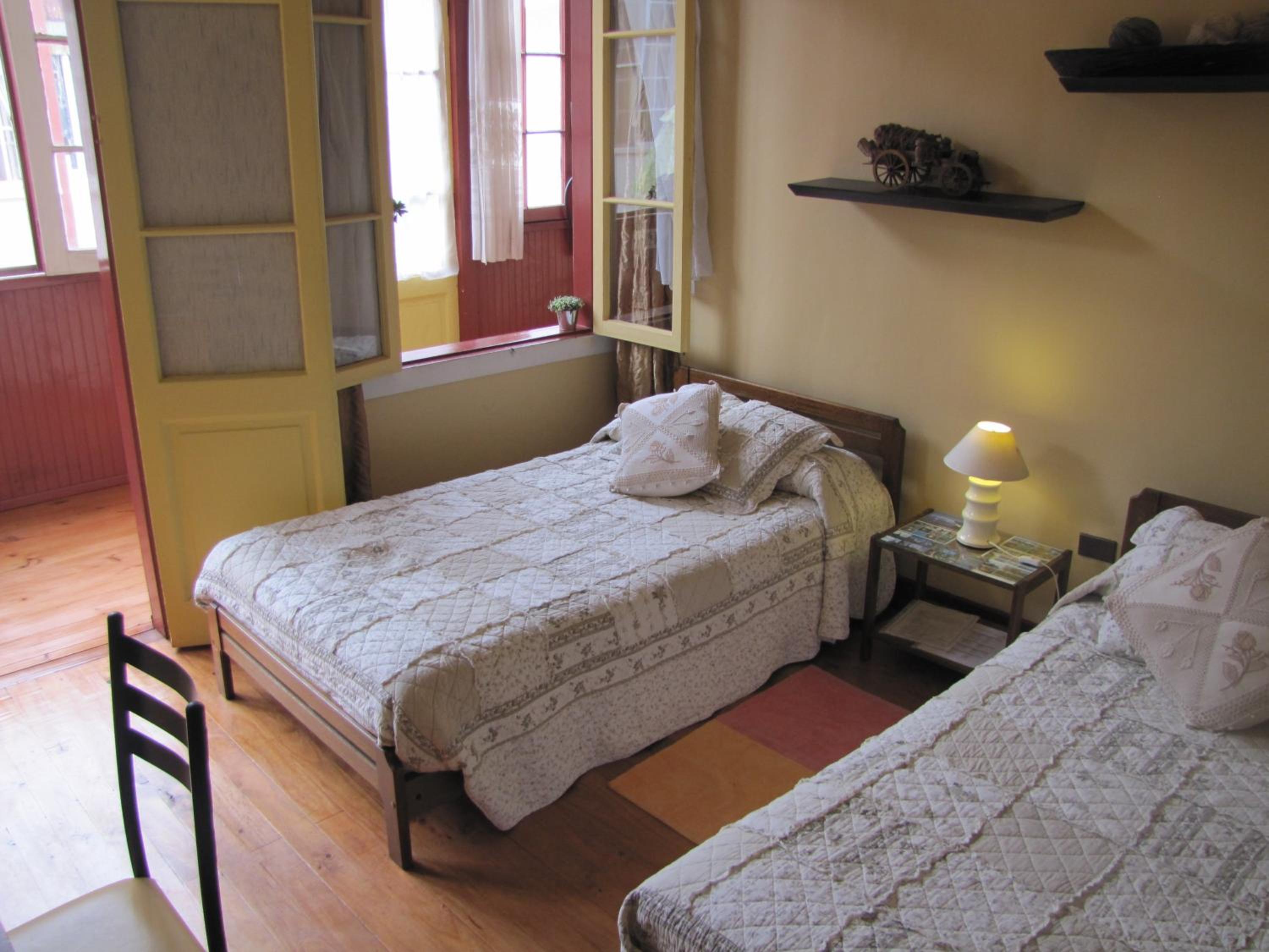 Twin Room with Private External Bathroom photo 3