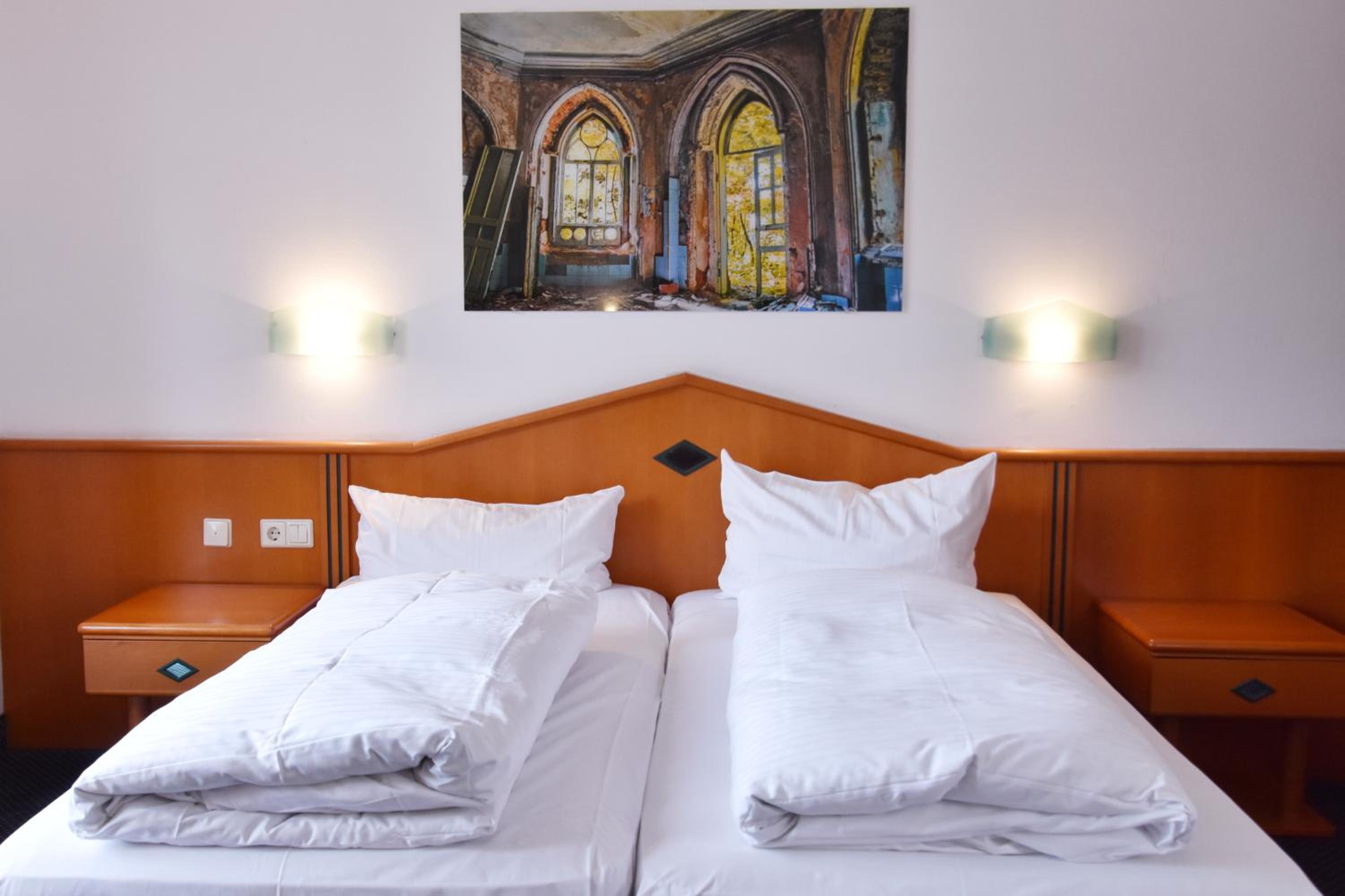 Business Double Room - Photo 4