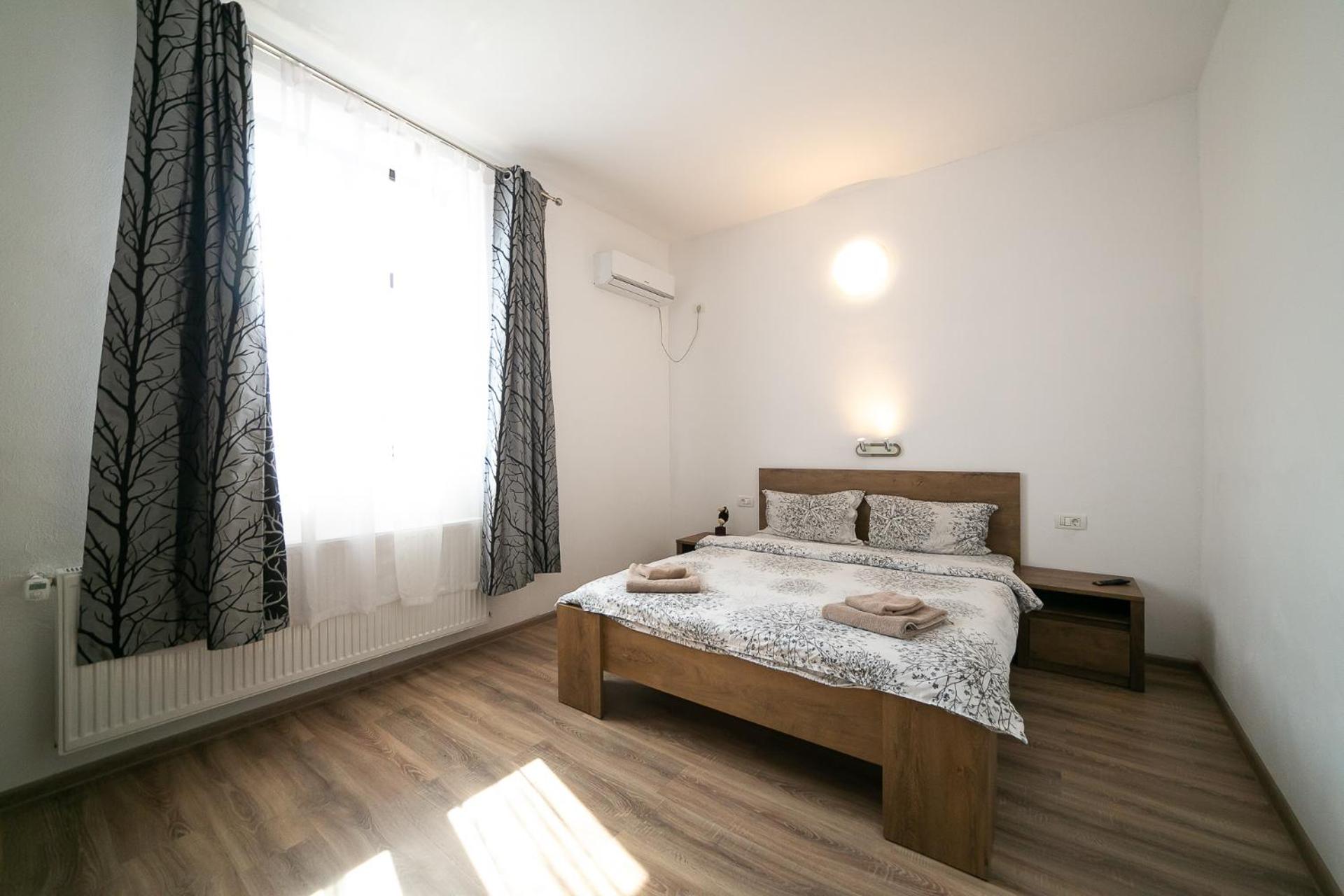 Two-Bedroom Apartment - Photo 9