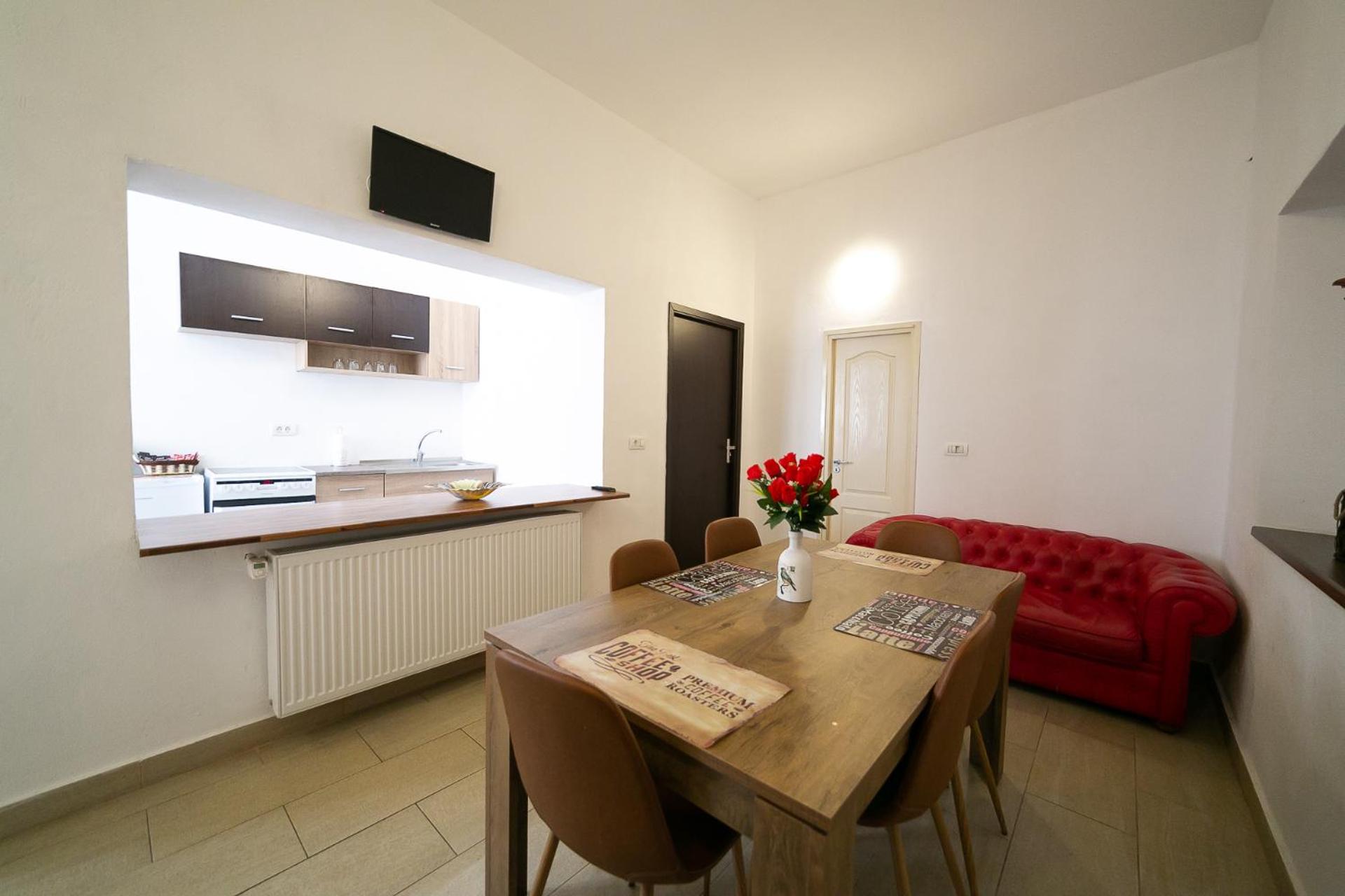 Two-Bedroom Apartment - Photo 6