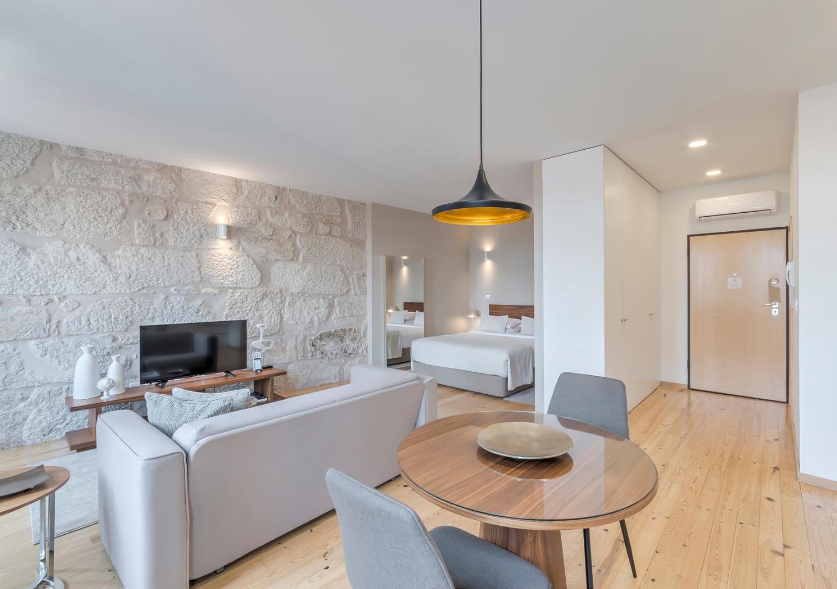 Premium Apartment with City View