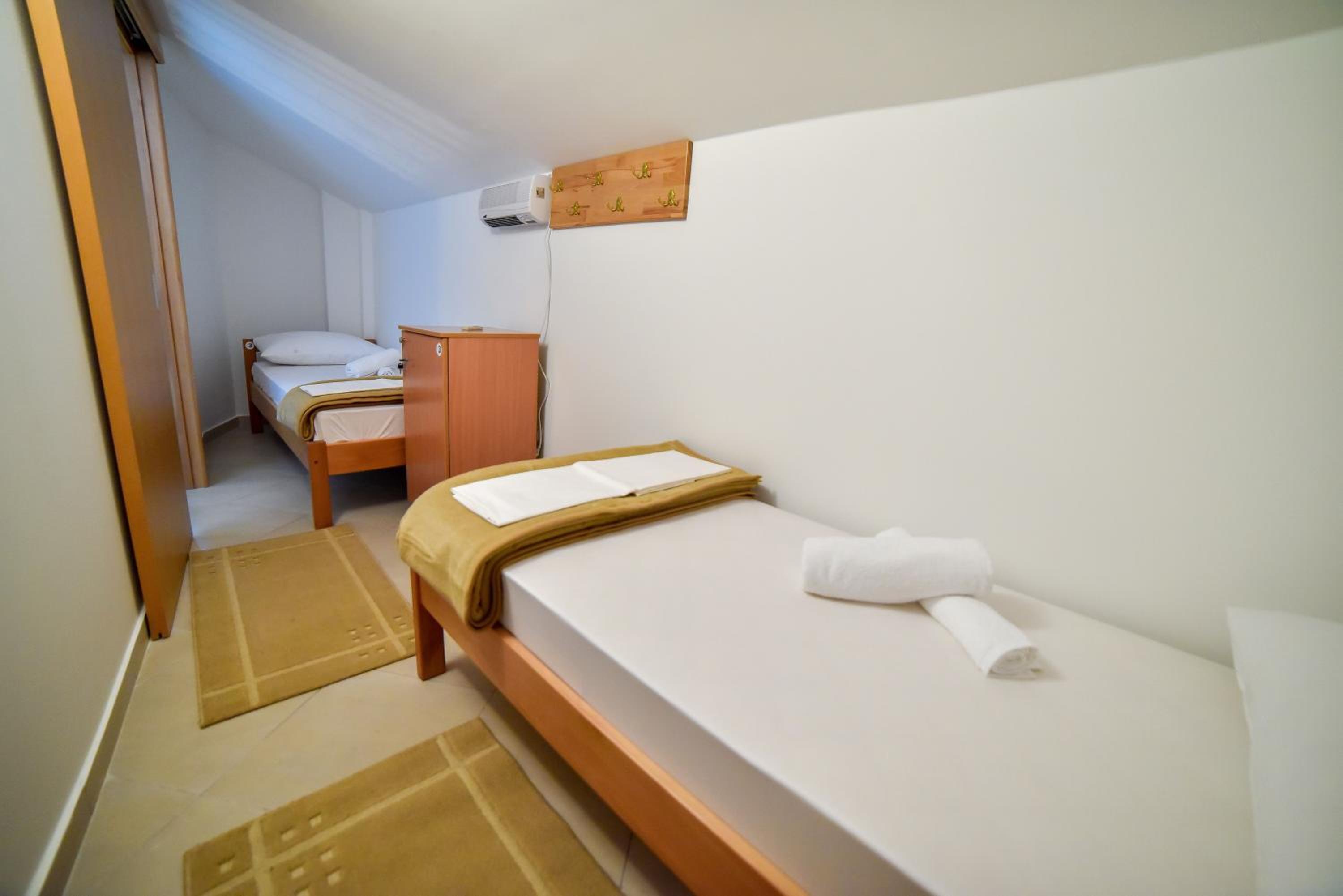 Single Bed in Mixed Dormitory Room photo 2